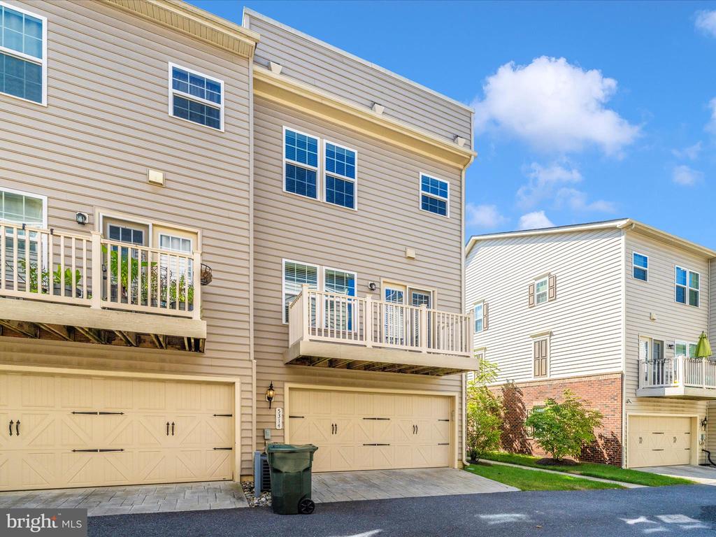 Greenbelt, Maryland, 20770, United States, 3 Bedrooms Bedrooms, ,4 BathroomsBathrooms,Residential,For Sale,2001496