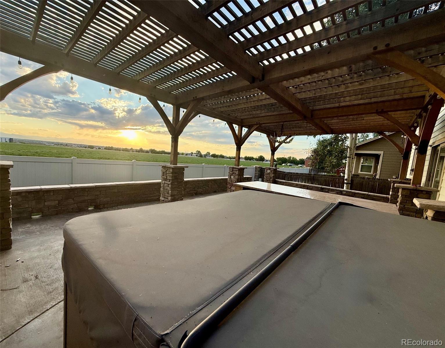 Henderson, Colorado, 80640, United States, 5 Bedrooms Bedrooms, ,3 BathroomsBathrooms,Residential,For Sale,2002056