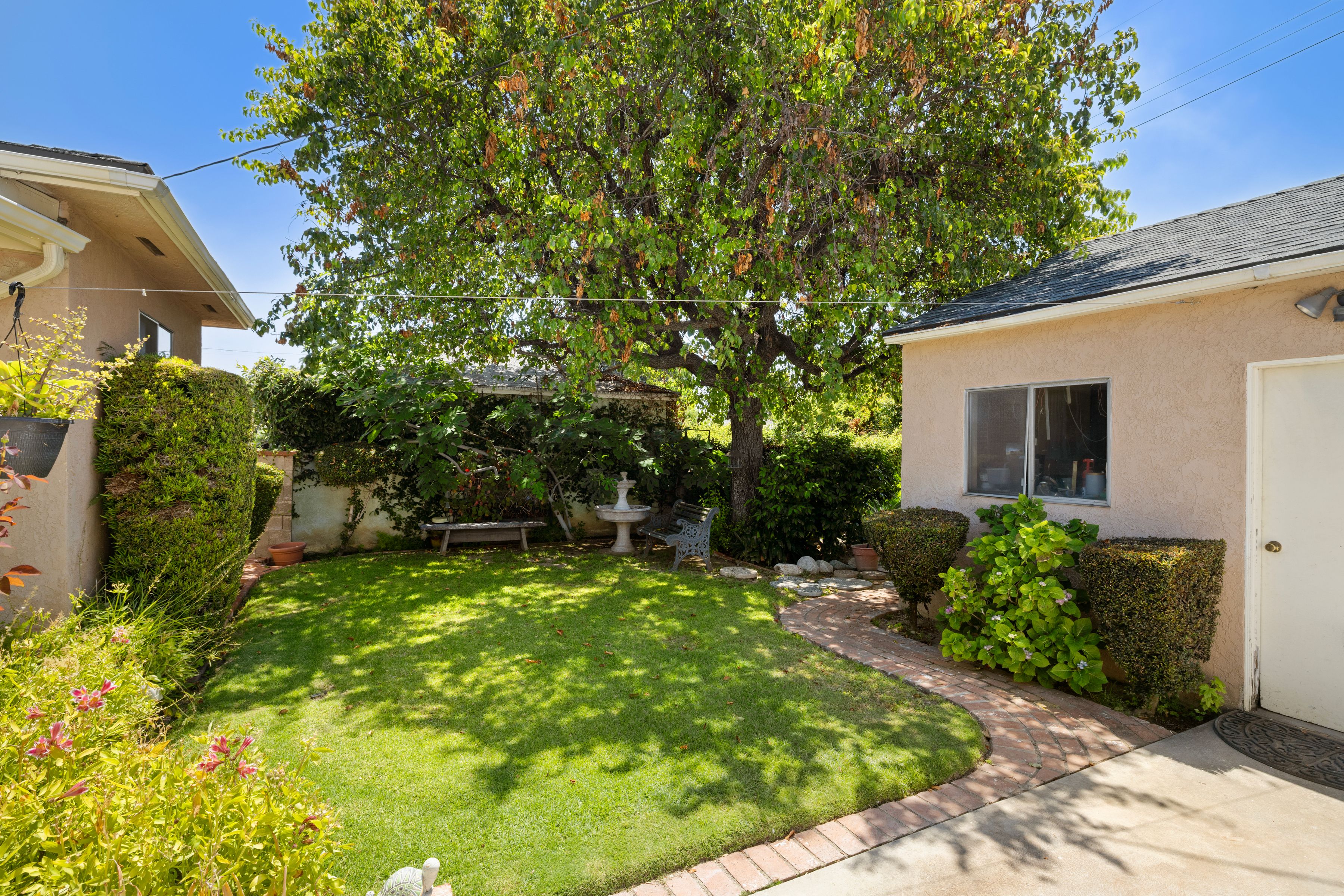  17630 Kittridge Street - 物件實景