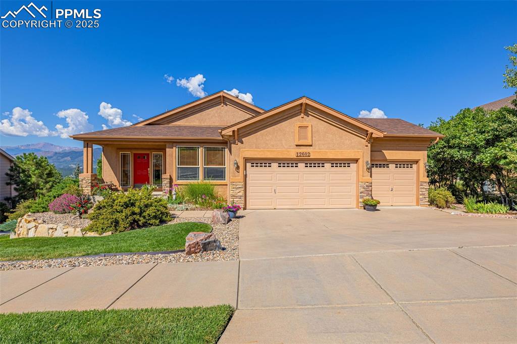 Colorado Springs, Colorado, 80921, United States, 3 Bedrooms Bedrooms, ,3 BathroomsBathrooms,Residential,For Sale,1947087