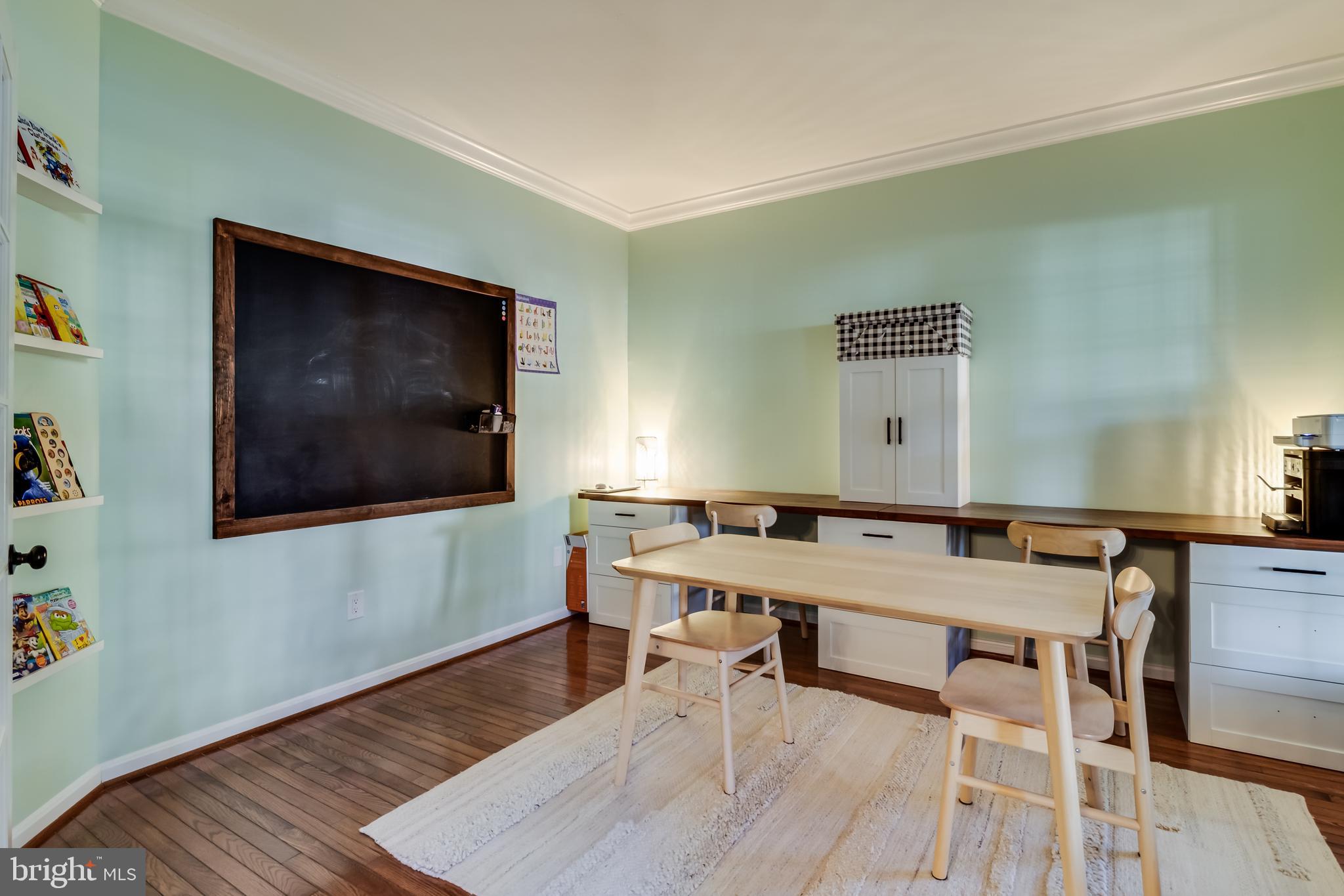 Issue, Maryland, 20645, United States, 4 Bedrooms Bedrooms, ,3 BathroomsBathrooms,Residential,For Sale,1976219