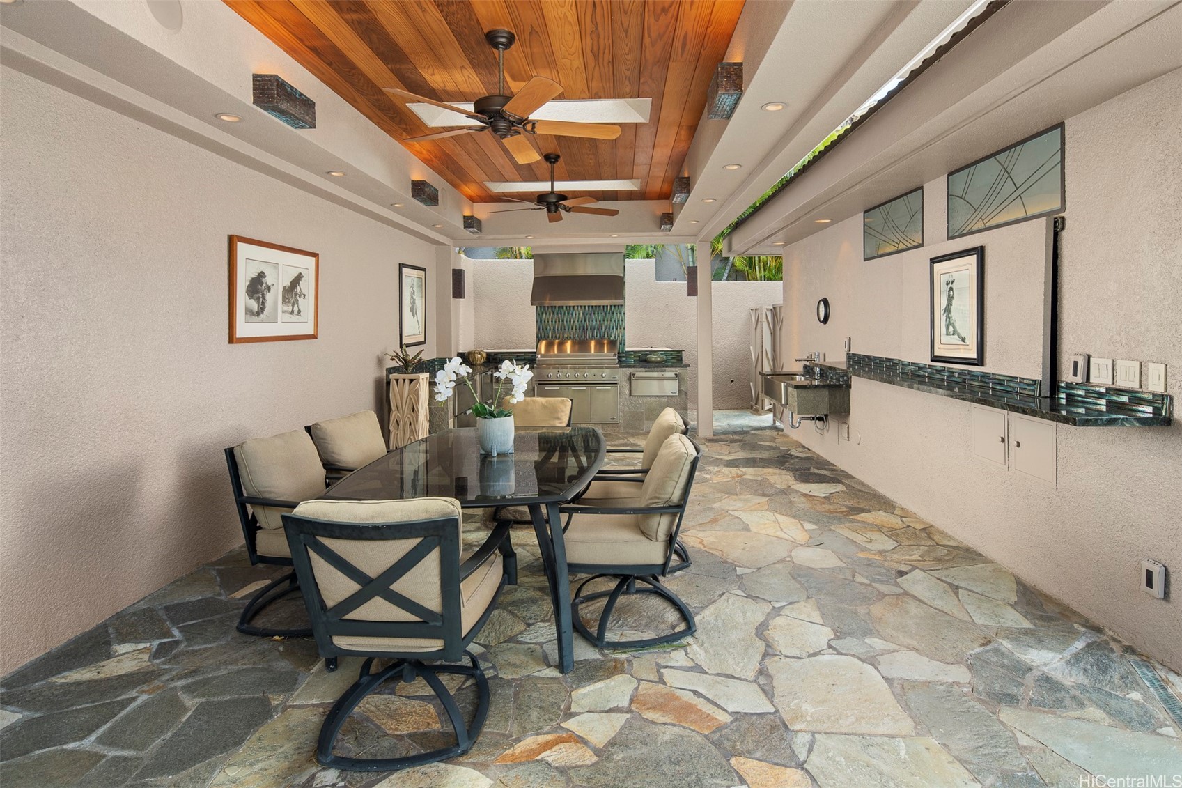 Honolulu, Hawaii, 96821, United States, 4 Bedrooms Bedrooms, ,5 BathroomsBathrooms,Residential,For Sale,1947061