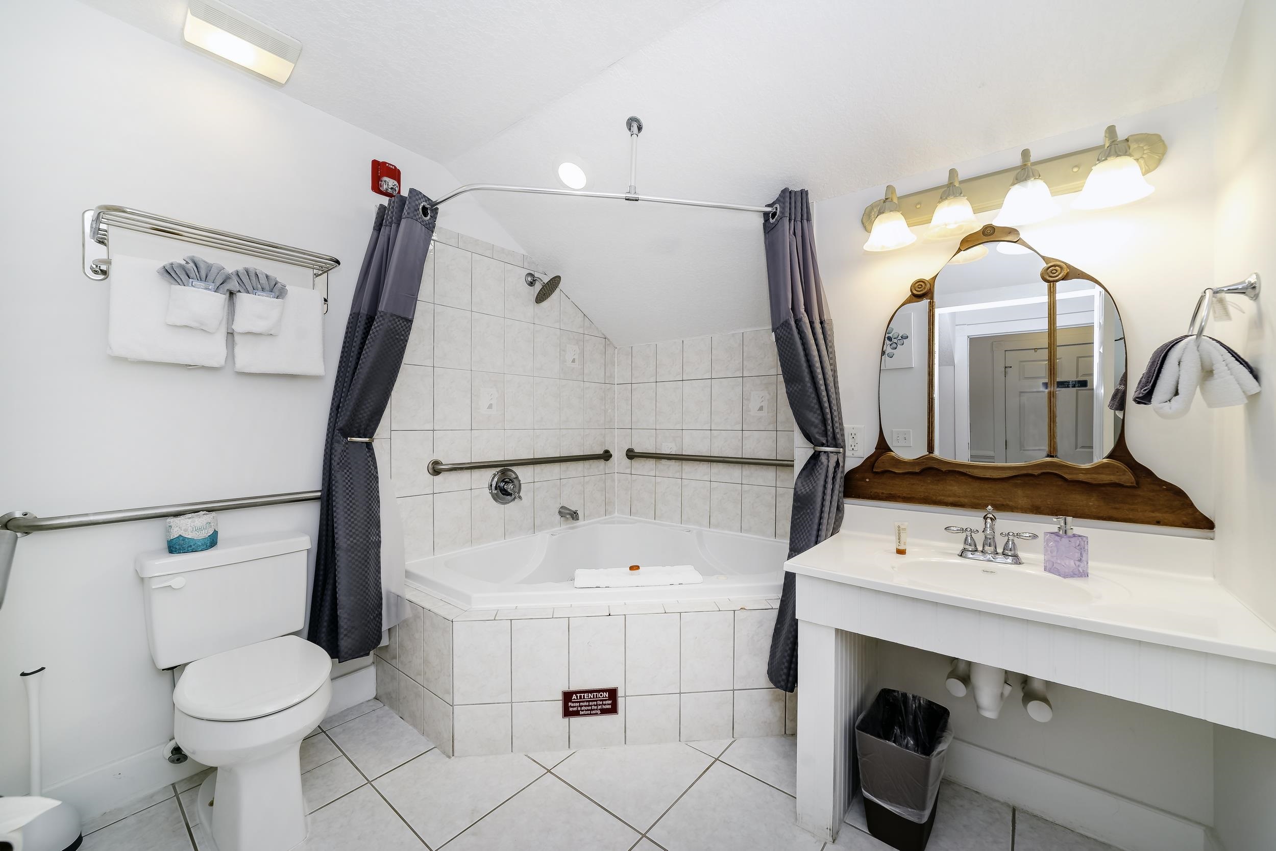 St Augustine, Florida, 32084, United States, 17 Bedrooms Bedrooms, ,17 BathroomsBathrooms,Residential,For Sale,1995704