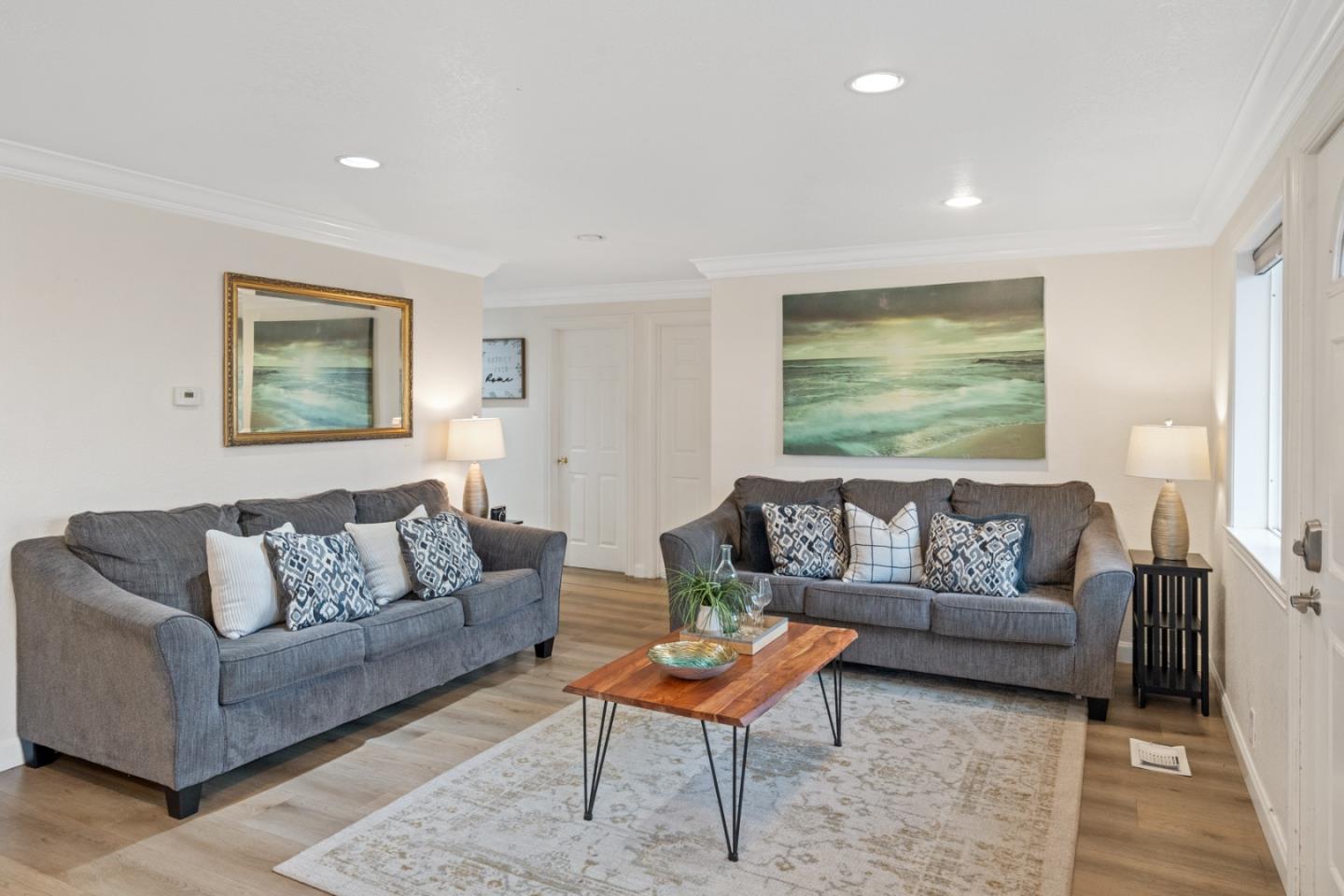 Pacifica, California, 94044, United States, 4 Bedrooms Bedrooms, ,5 BathroomsBathrooms,Residential,For Sale,1988346