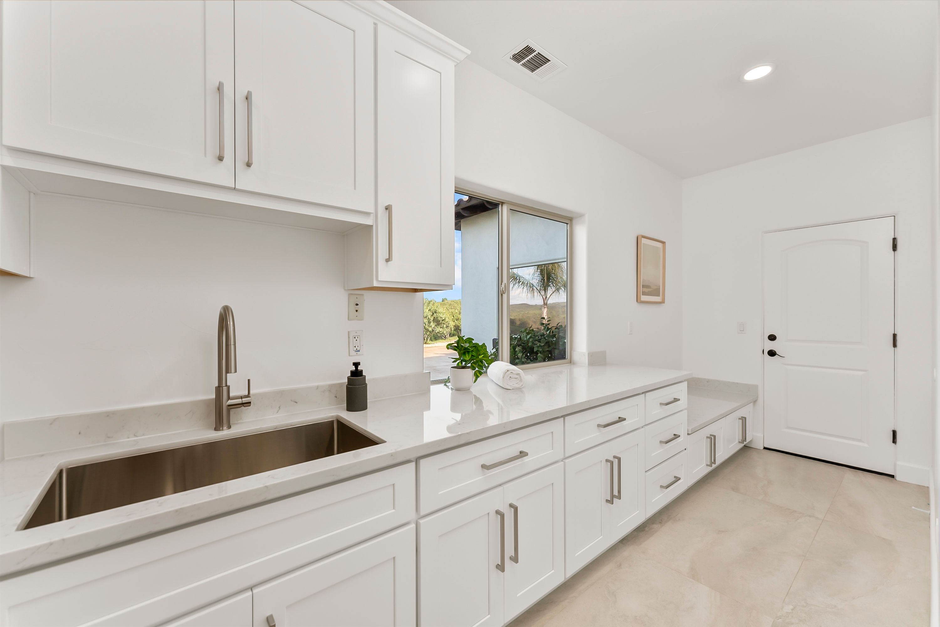  40 Acres - Big Views - Renovated Home - 物件實景