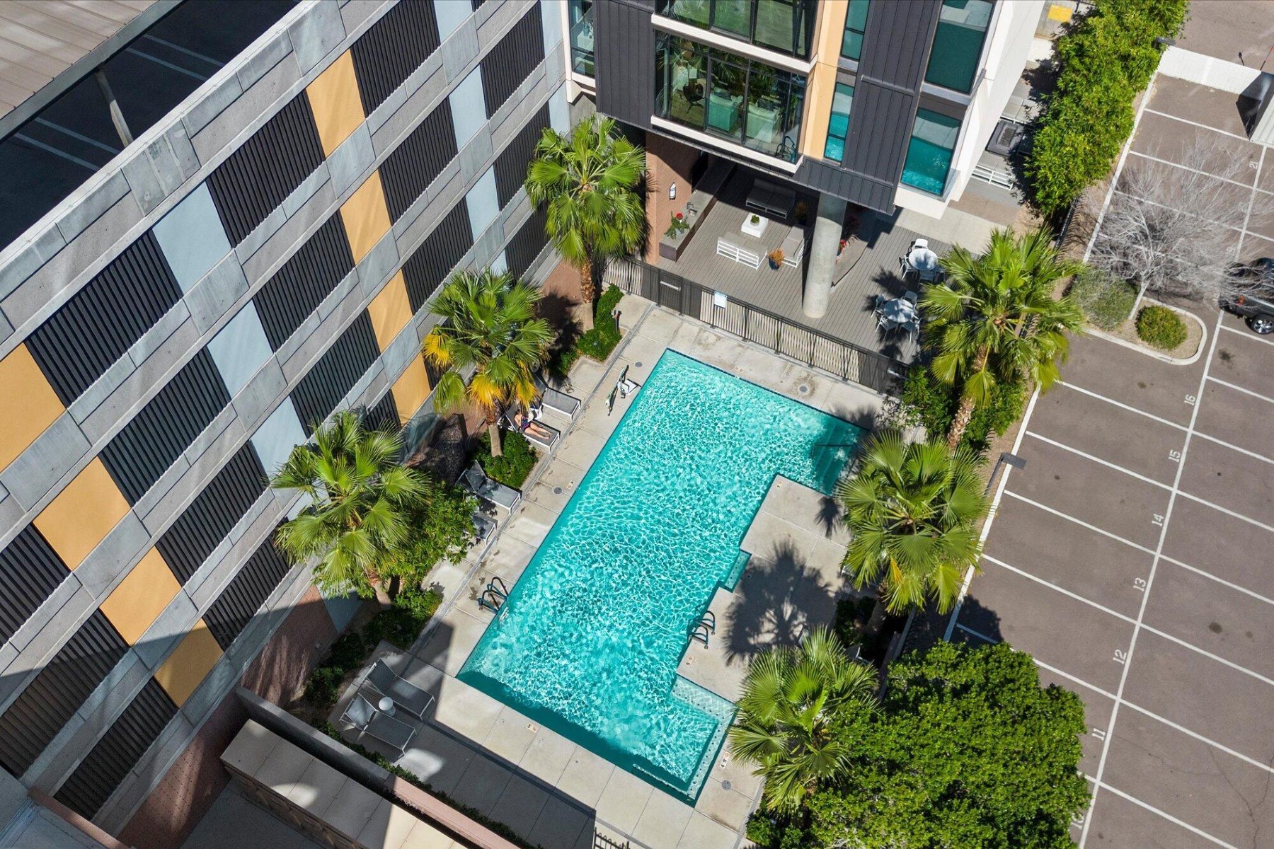  200 W Portland Street  Phoenix, AZ - 物件實景