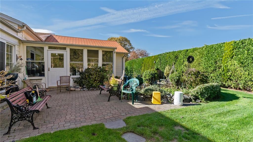 Barrington, Rhode Island, 02806, United States, 3 Bedrooms Bedrooms, ,3 BathroomsBathrooms,Residential,For Sale,2012853