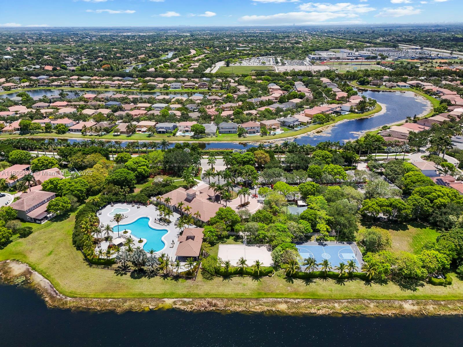 Weston, Florida, 33332, United States, 5 Bedrooms Bedrooms, ,5 BathroomsBathrooms,Residential,For Sale,1826480