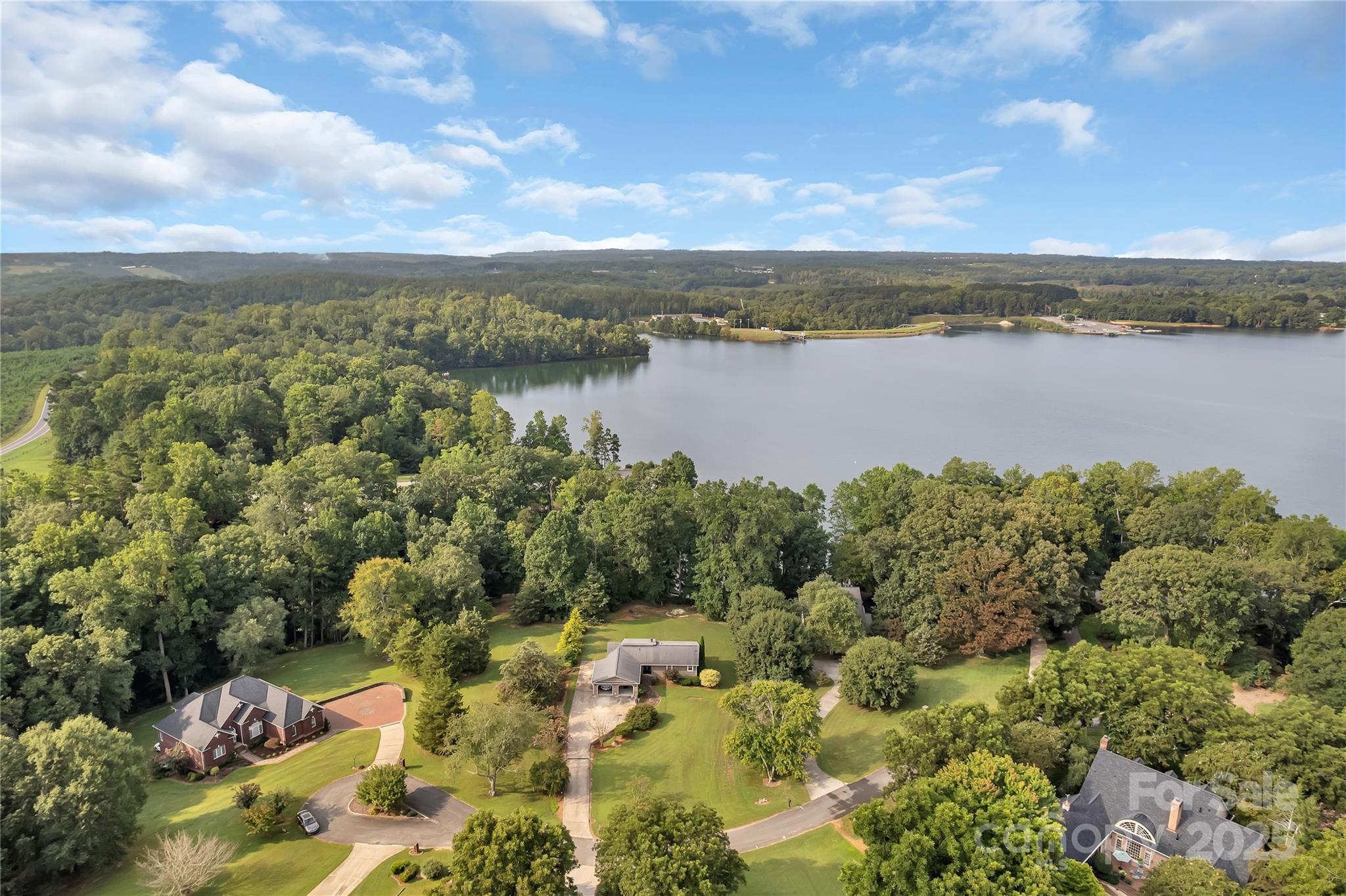 Kings Mountain, North Carolina, 28086, United States, 3 Bedrooms Bedrooms, ,3 BathroomsBathrooms,Residential,For Sale,1941598