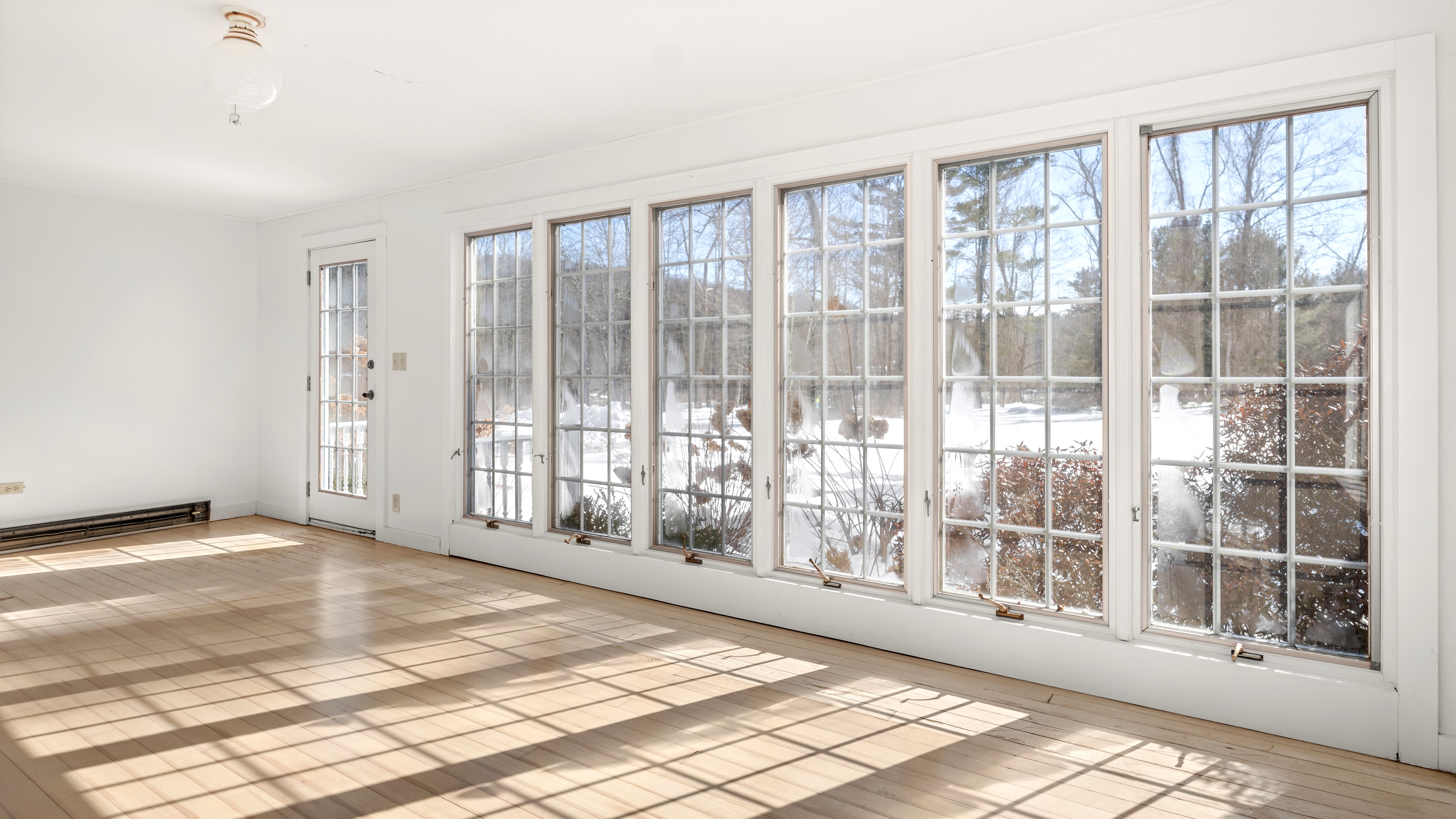  Richmond Estate Near Tanglewood: 5+ Acres, Pond Access, & Bonus Suite - 物件實景
