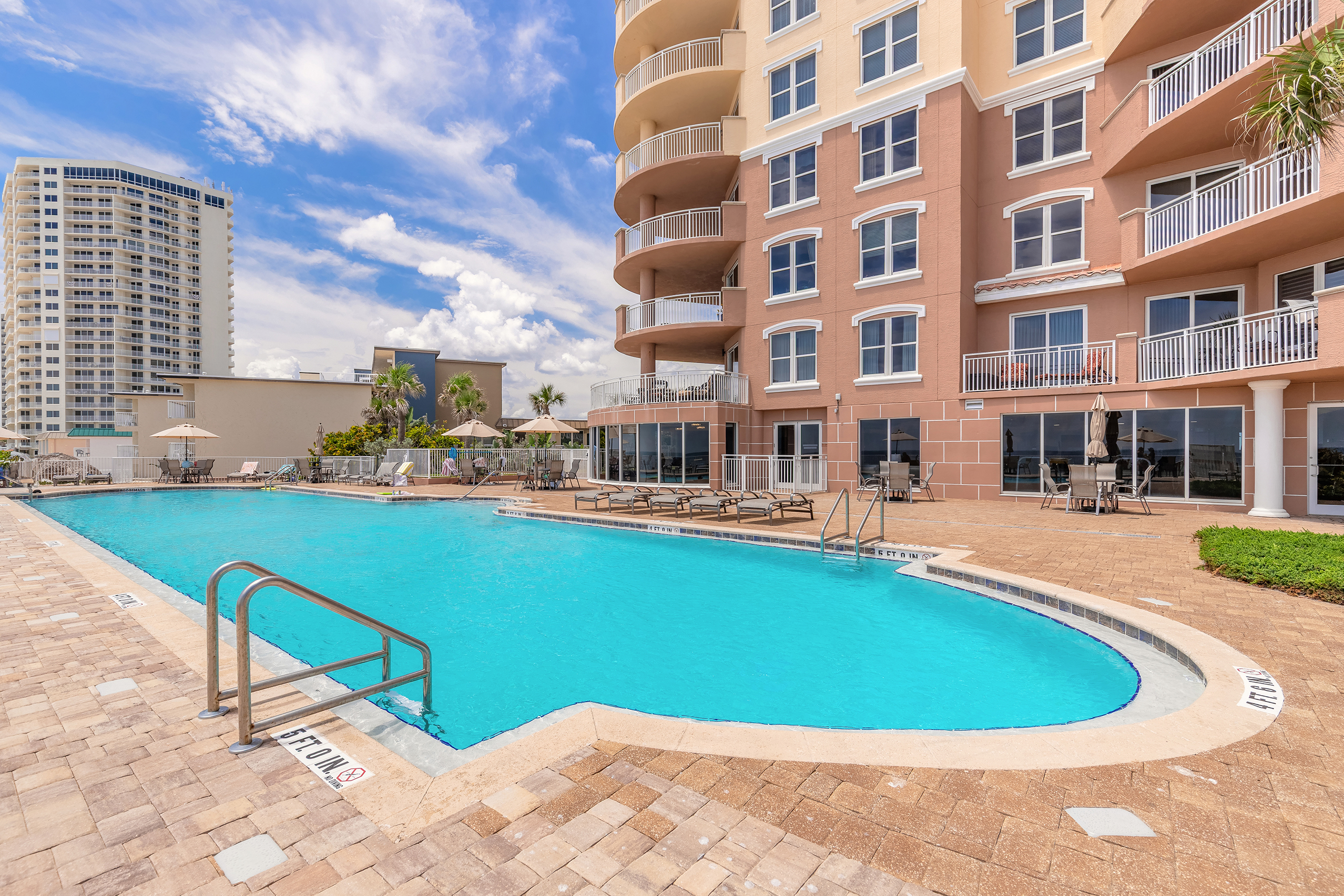 Daytona Beach, Florida, 32118, United States, 3 Bedrooms Bedrooms, ,3 BathroomsBathrooms,Residential,For Sale,1887964