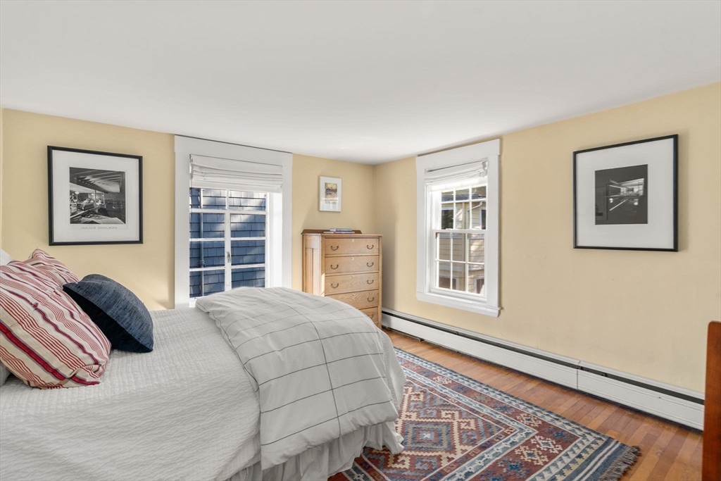Cambridge, Massachusetts, 02139, United States, 3 Bedrooms Bedrooms, ,2 BathroomsBathrooms,Residential,For Sale,1940619