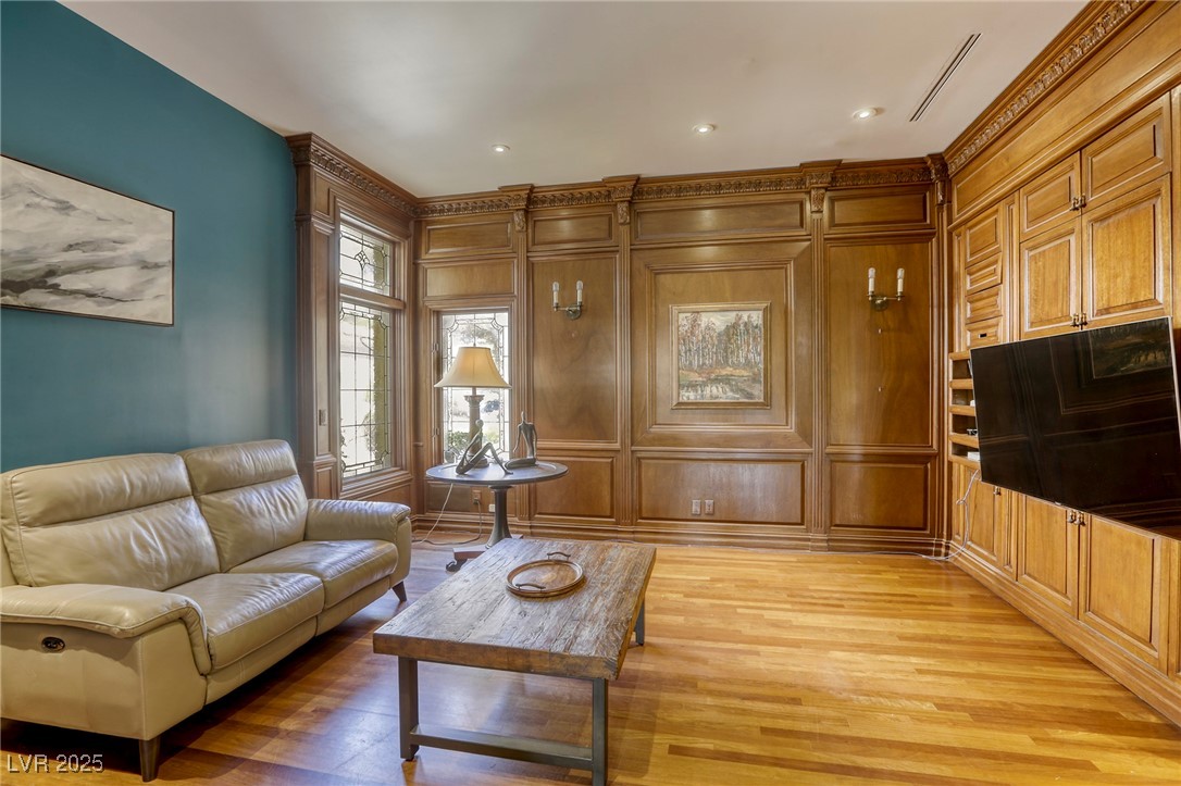 Las Vegas, Nevada, 89117, United States, 3 Bedrooms Bedrooms, ,3 BathroomsBathrooms,Residential,For Sale,1966718