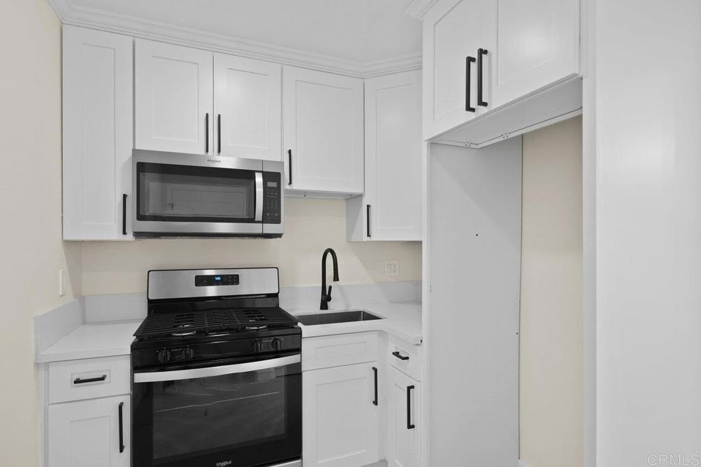 Alpine, California, 91901, United States, 4 Bedrooms Bedrooms, ,4 BathroomsBathrooms,Residential,For Sale,1905868