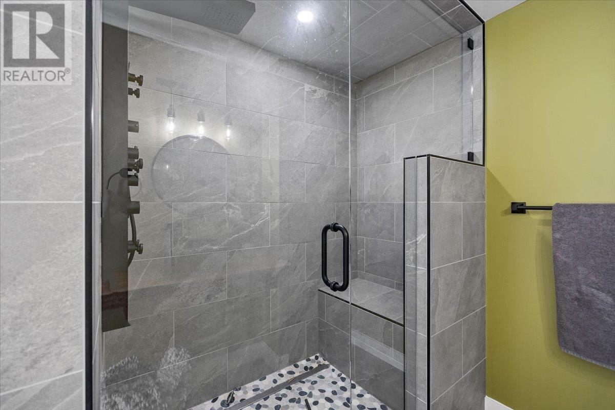 SICAMOUS, British Columbia, V0E 2V4, CA, 2 Bedrooms Bedrooms, ,2 BathroomsBathrooms,Residential,For Sale,1836920