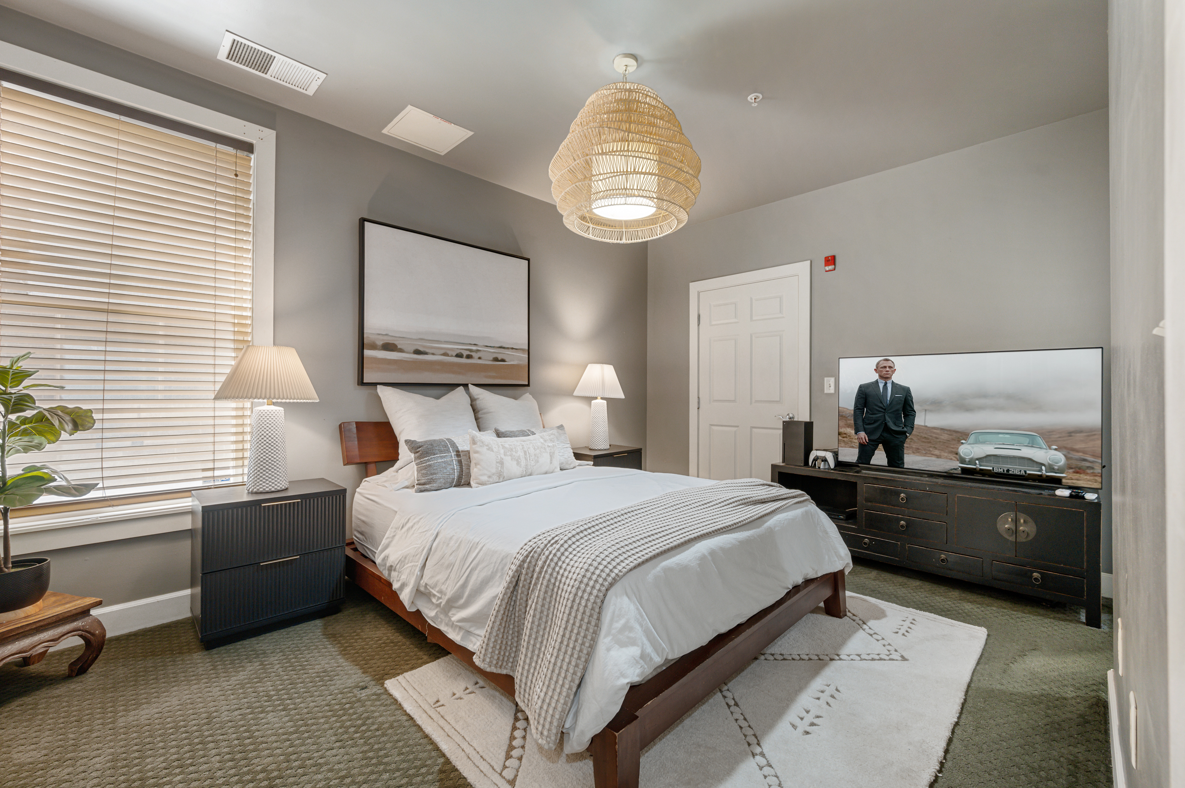  Spacious 1-Bedroom Main Floor Condo in a Prime Location - 物件實景