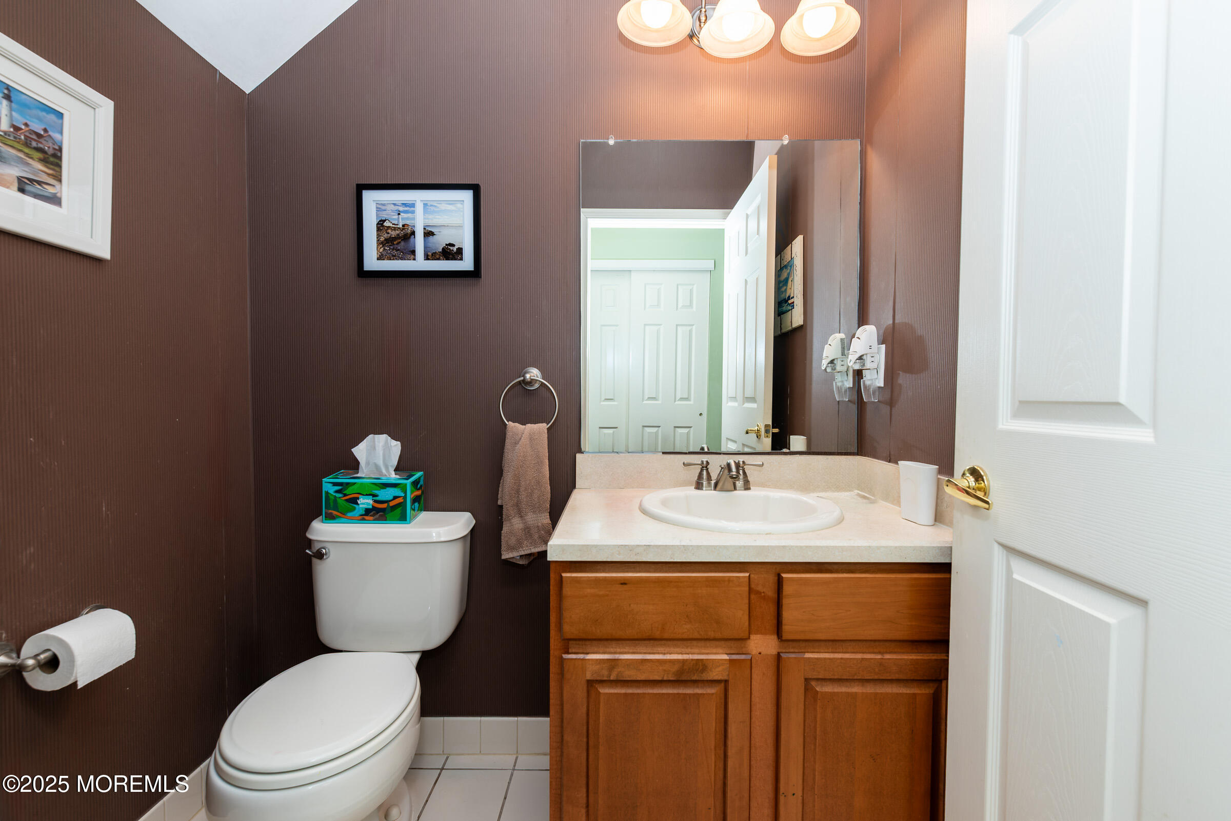 Barnegat, New Jersey, 08005, United States, 3 Bedrooms Bedrooms, ,4 BathroomsBathrooms,Residential,For Sale,1977809