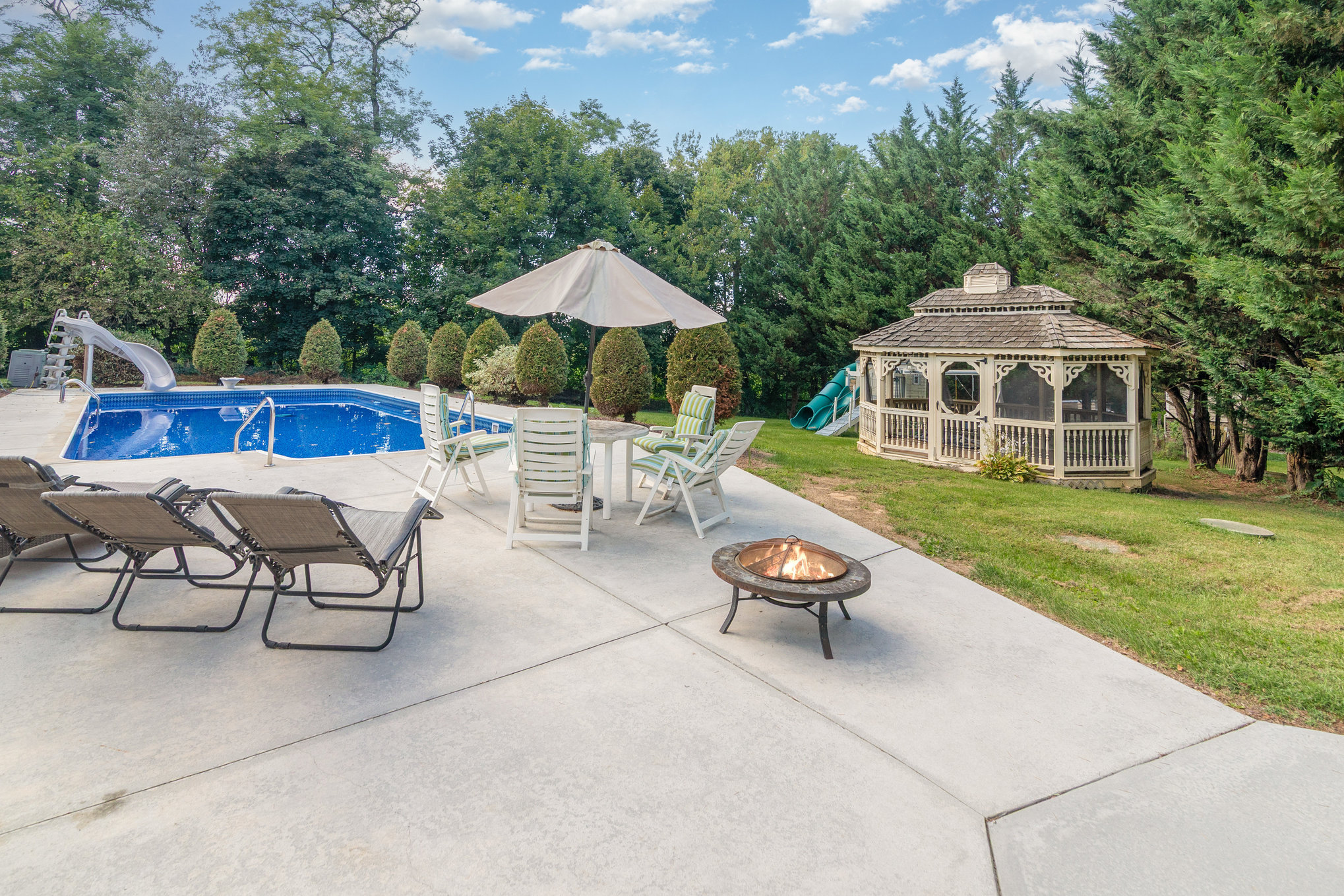 Carlisle, Pennsylvania, 17015, United States, 5 Bedrooms Bedrooms, ,6 BathroomsBathrooms,Residential,For Sale,1979964