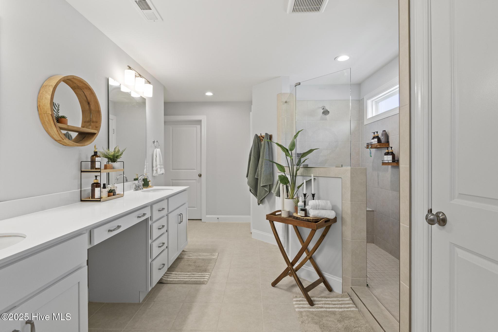 Hampstead, North Carolina, 28443, United States, 5 Bedrooms Bedrooms, ,4 BathroomsBathrooms,Residential,For Sale,1972632