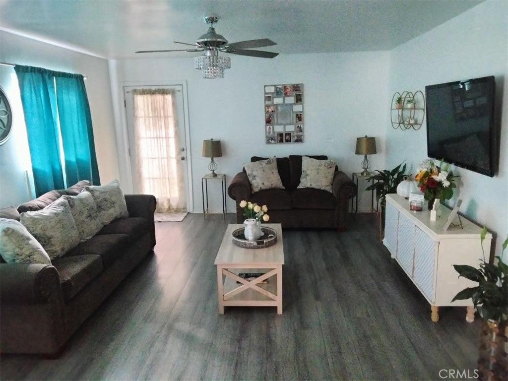 Los Angeles, California, 90011, United States, ,Residential,For Sale,2016894