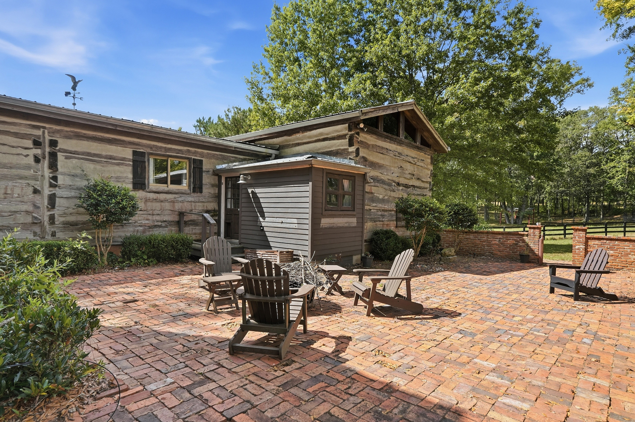  Exquisite 77.5 +/- Acre Private Retreat With Modern Rustic Elegance - 物件實景