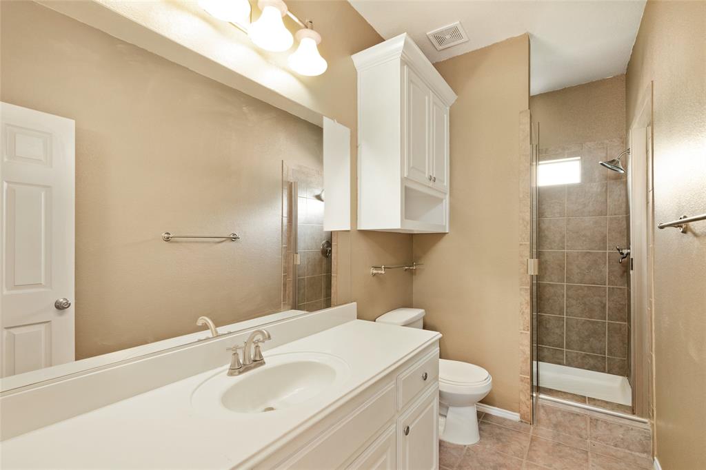 Fort Worth, Texas, 76110, United States, 6 Bedrooms Bedrooms, ,4 BathroomsBathrooms,Residential,For Sale,1837123