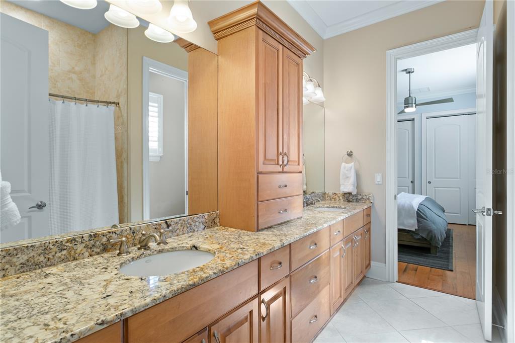 Tampa, Florida, 33618, United States, 4 Bedrooms Bedrooms, ,4 BathroomsBathrooms,Residential,For Sale,1903657