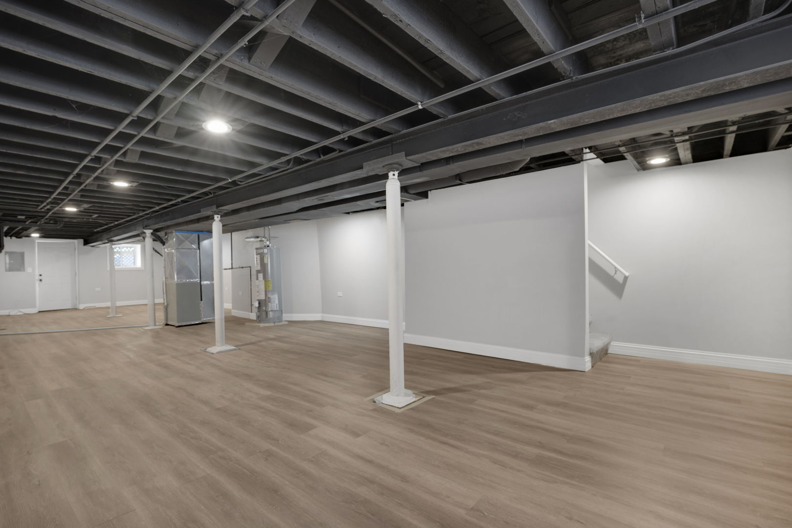 Chicago, Illinois, 60637, United States, 7 Bedrooms Bedrooms, ,Residential,For Sale,1699303