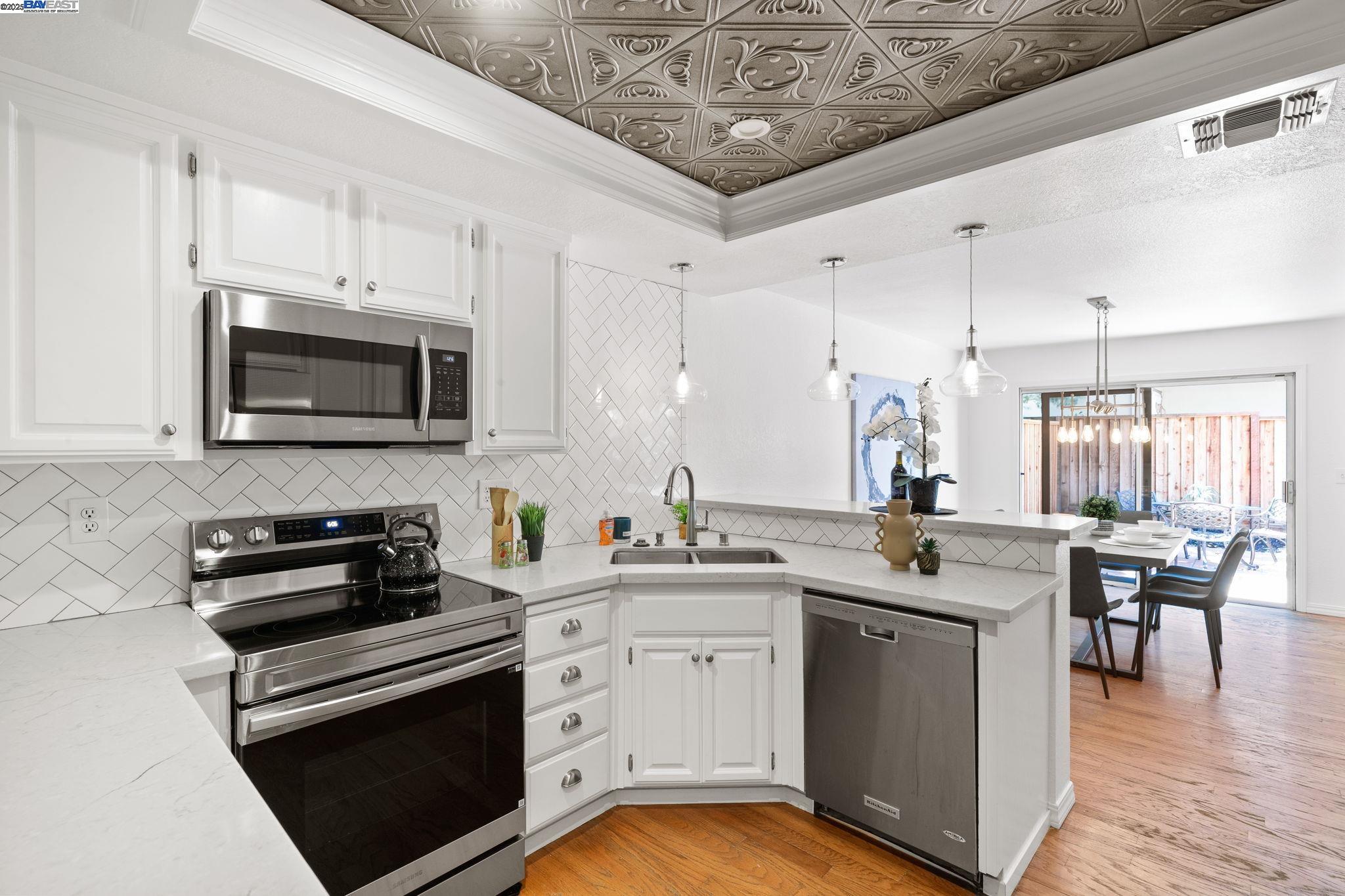 Pleasanton, California, 94566, United States, 4 Bedrooms Bedrooms, ,2 BathroomsBathrooms,Residential,For Sale,1901114
