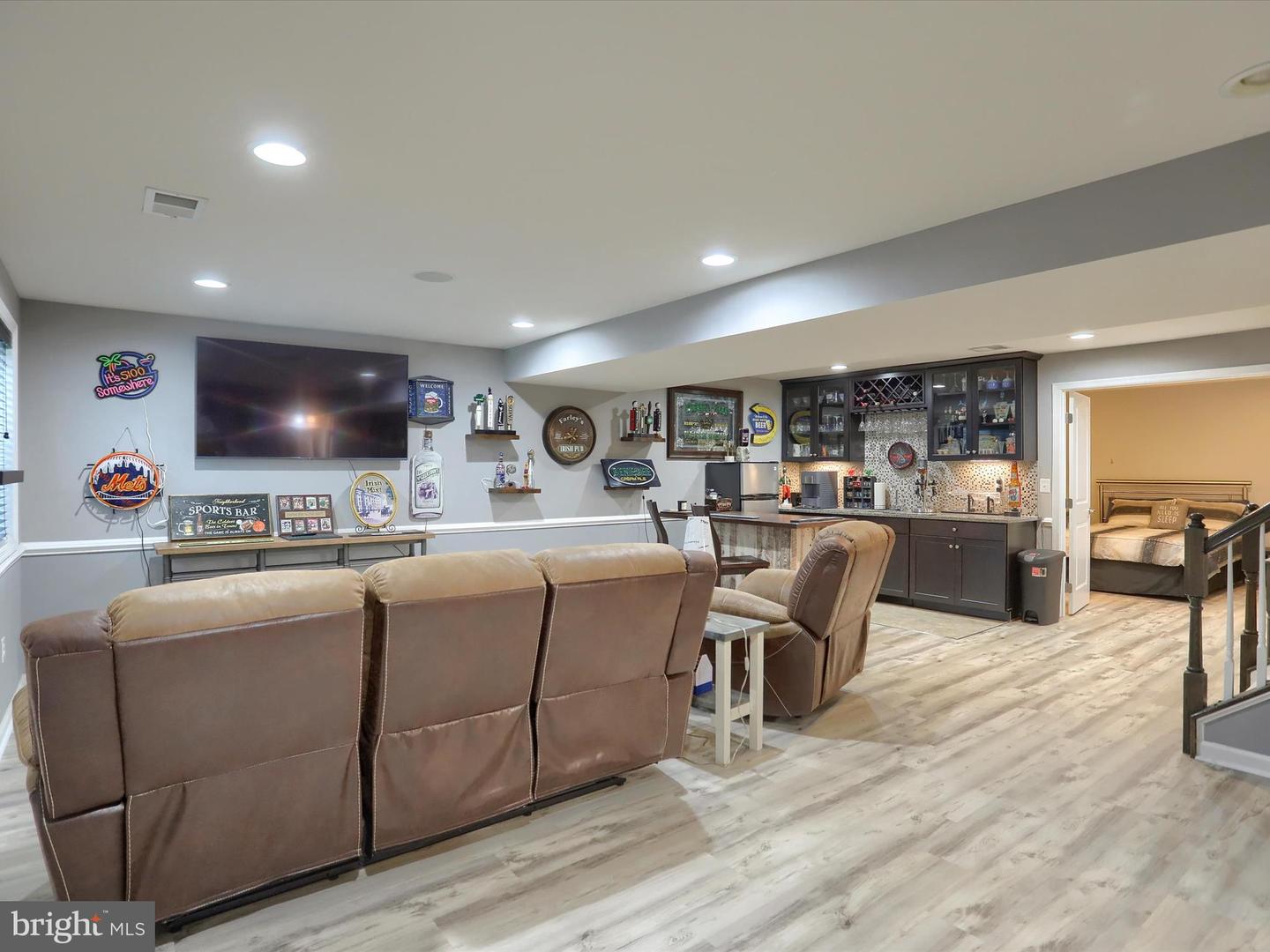 Harrisburg, Pennsylvania, 17112, United States, 5 Bedrooms Bedrooms, ,4 BathroomsBathrooms,Residential,For Sale,1970182