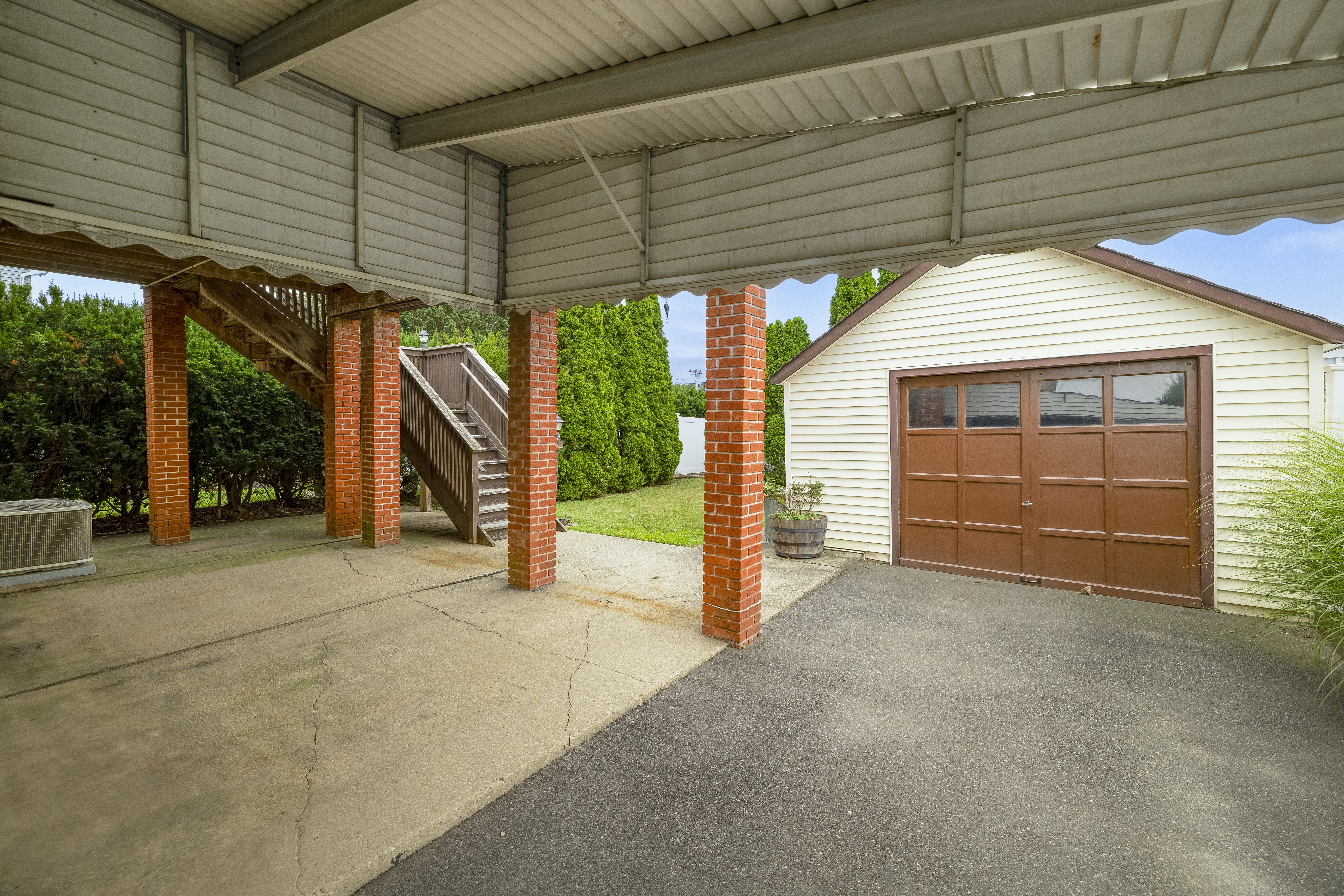  49 Roosevelt Court, Westbury, NY, 11590 - 物件實景