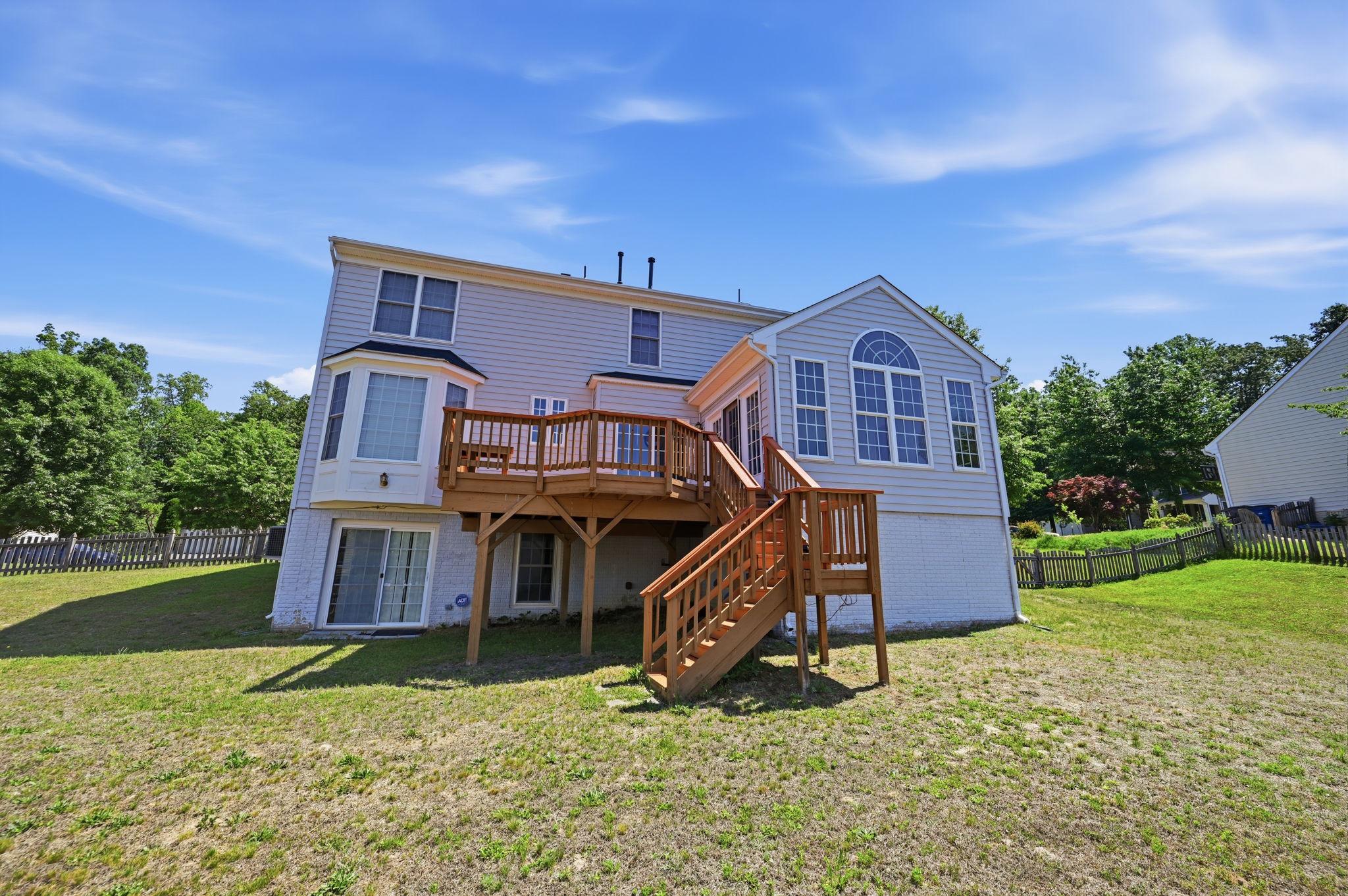 Triangle, Virginia, 22172, United States, 5 Bedrooms Bedrooms, ,4 BathroomsBathrooms,Residential,For Sale,2048381