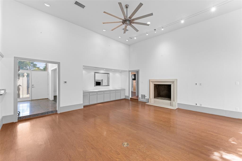 Duncanville, Texas, 75137, United States, 4 Bedrooms Bedrooms, ,3 BathroomsBathrooms,Residential,For Sale,1993899