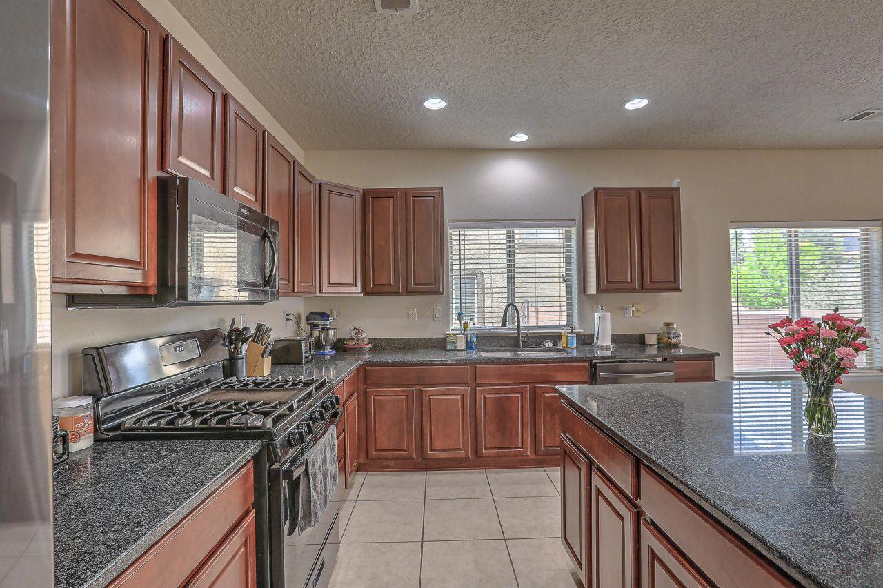 Rio Rancho, New Mexico, 87124, United States, 5 Bedrooms Bedrooms, ,4 BathroomsBathrooms,Residential,For Sale,1805604