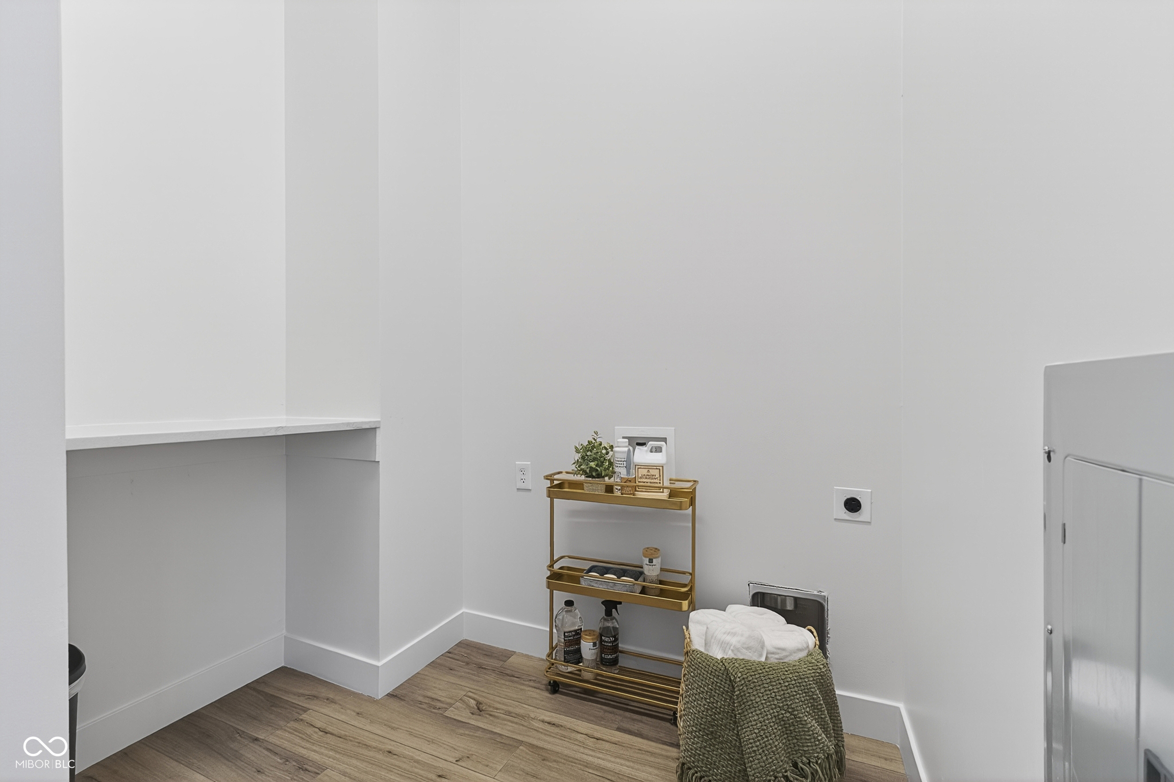 Carmel, Indiana, 46032, United States, 2 Bedrooms Bedrooms, ,3 BathroomsBathrooms,Residential,For Sale,1981116