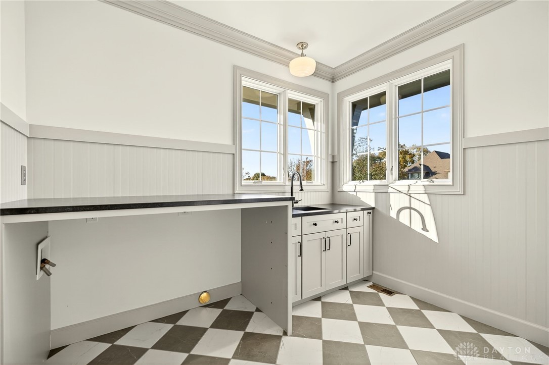 Washington Twp, Ohio, 45458, United States, 5 Bedrooms Bedrooms, ,5 BathroomsBathrooms,Residential,For Sale,1988352