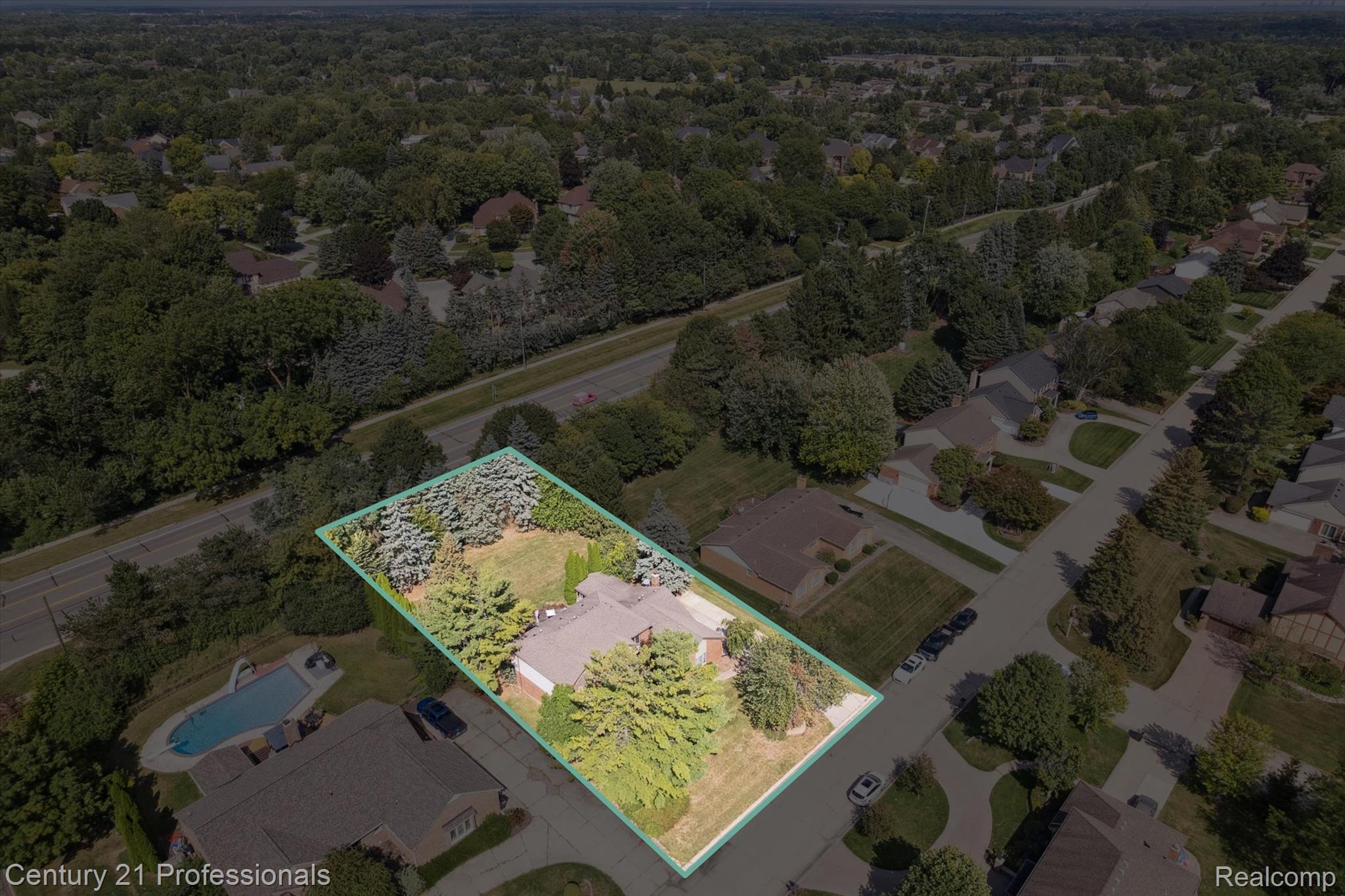 Northville, Michigan, 48167, United States, 4 Bedrooms Bedrooms, ,3 BathroomsBathrooms,Residential,For Sale,1980855