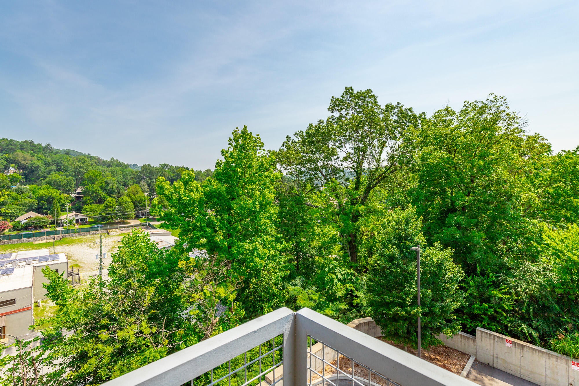 Chattanooga, Tennessee, 37405, United States, 2 Bedrooms Bedrooms, ,2 BathroomsBathrooms,Residential,For Sale,1875132