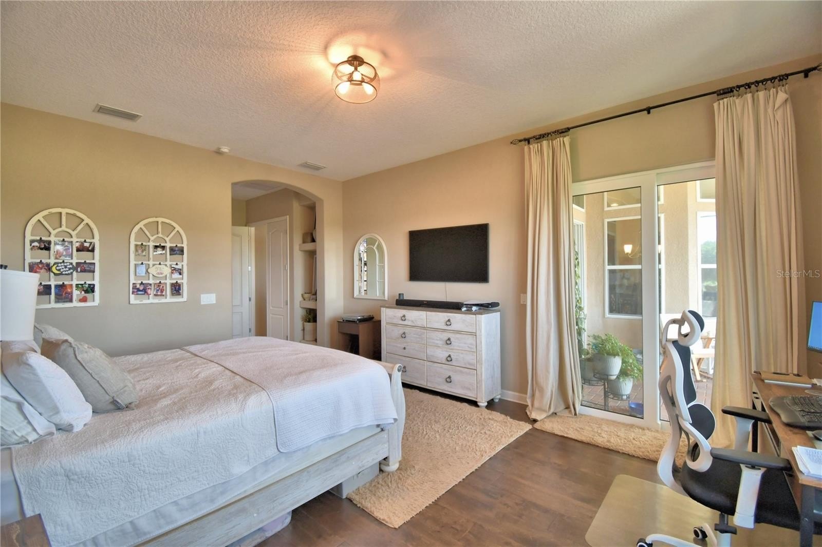 DAVENPORT, Florida, 33837, United States, 5 Bedrooms Bedrooms, ,4 BathroomsBathrooms,Residential,For Sale,1975734