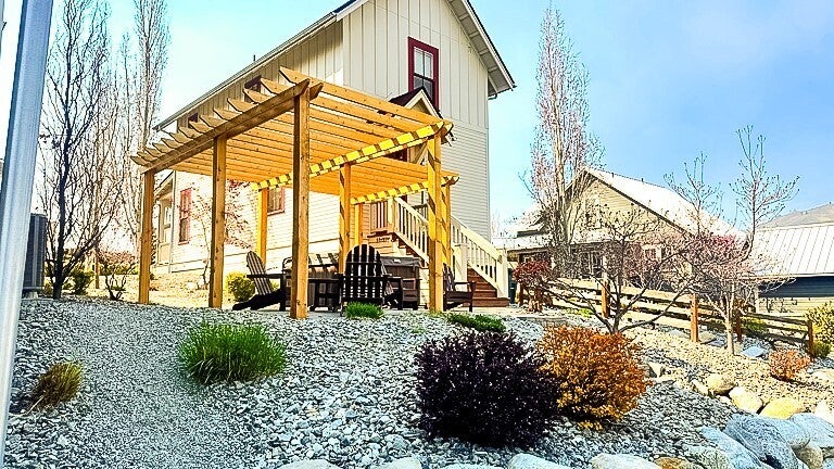 Chelan, Washington, 98816, United States, 3 Bedrooms Bedrooms, ,3 BathroomsBathrooms,Residential,For Sale,1777095