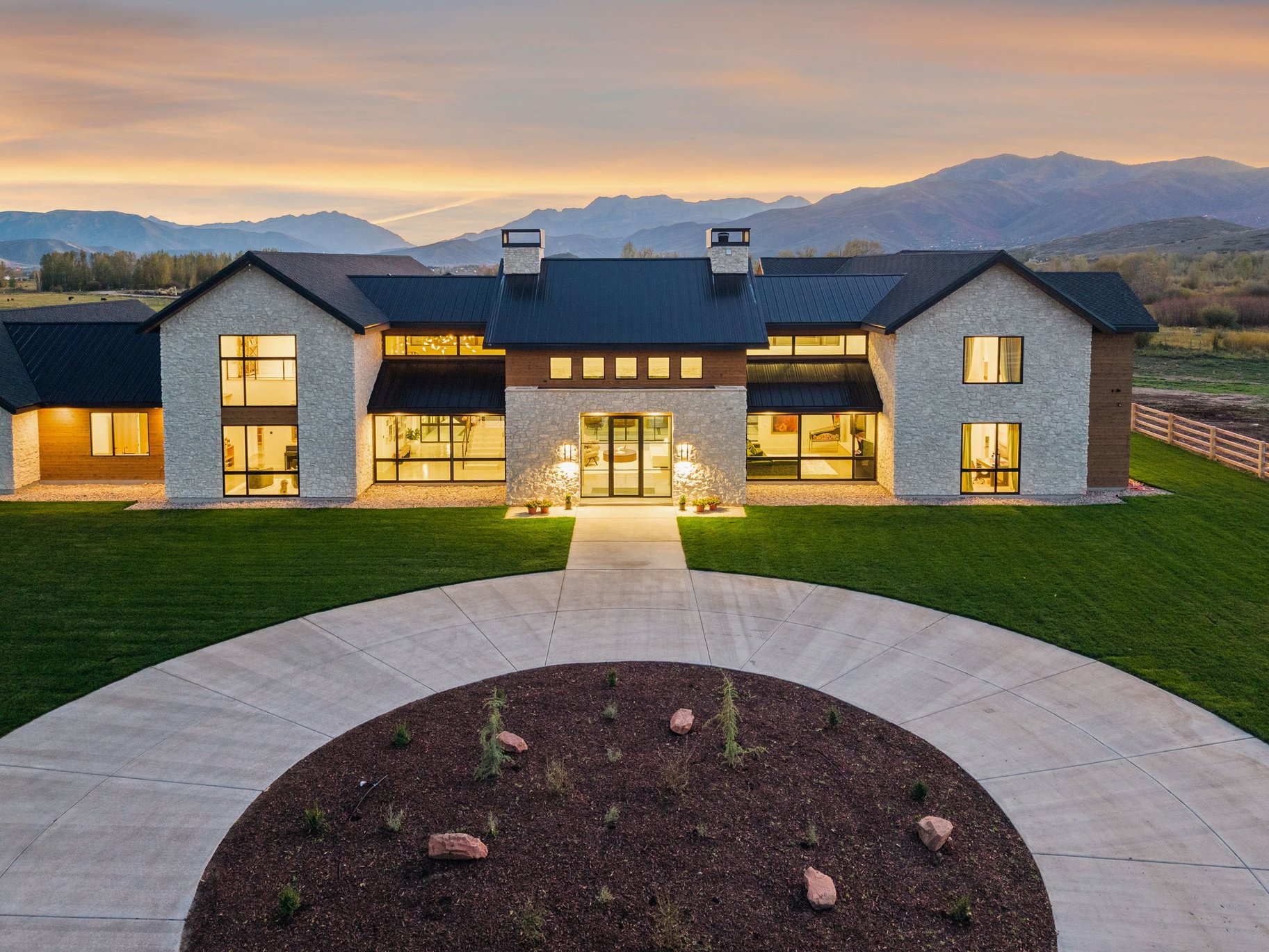  A Modern Estate Framed by Mount Timpanogos - 物件實景