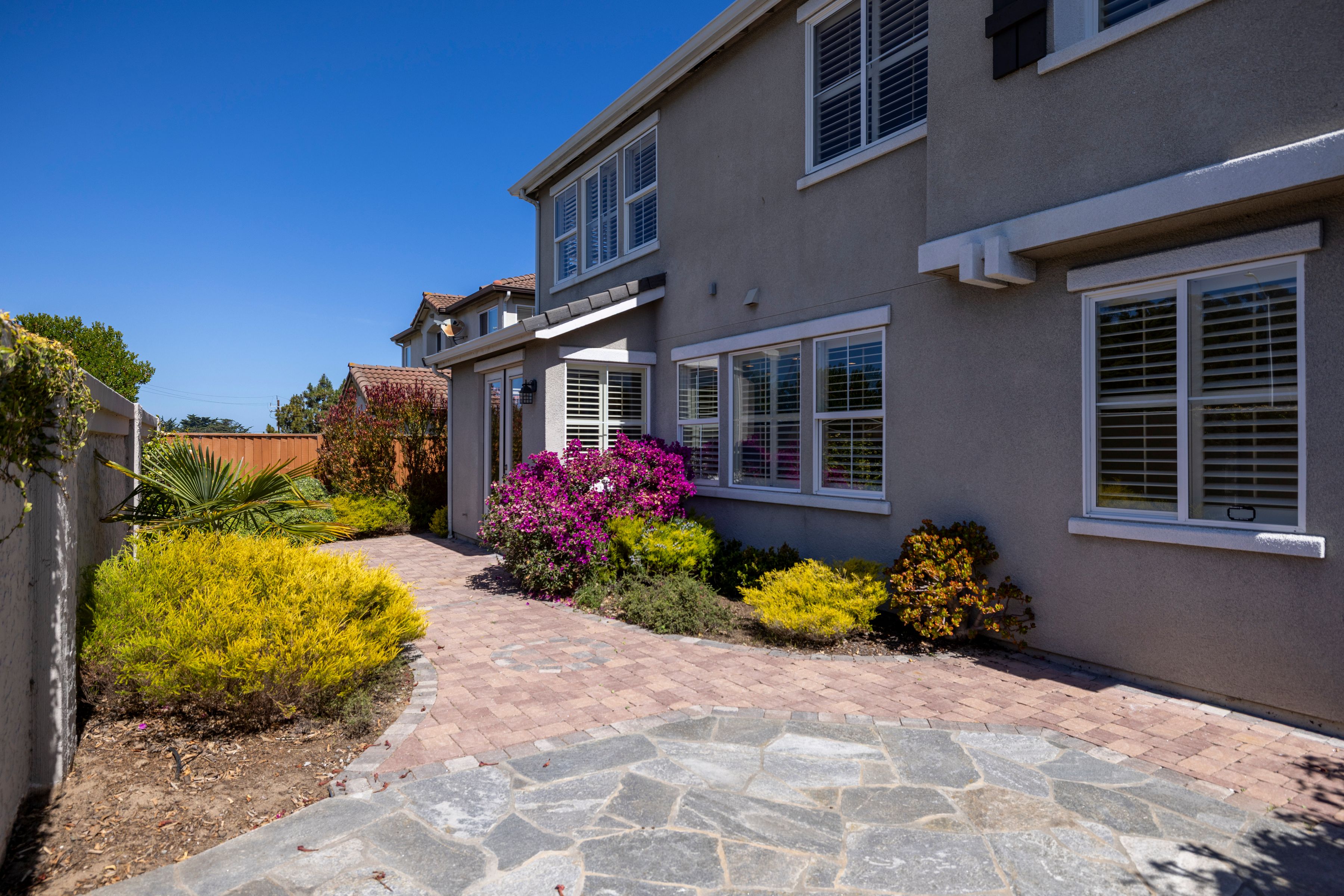  4890 Peninsula Point Drive - 物件實景