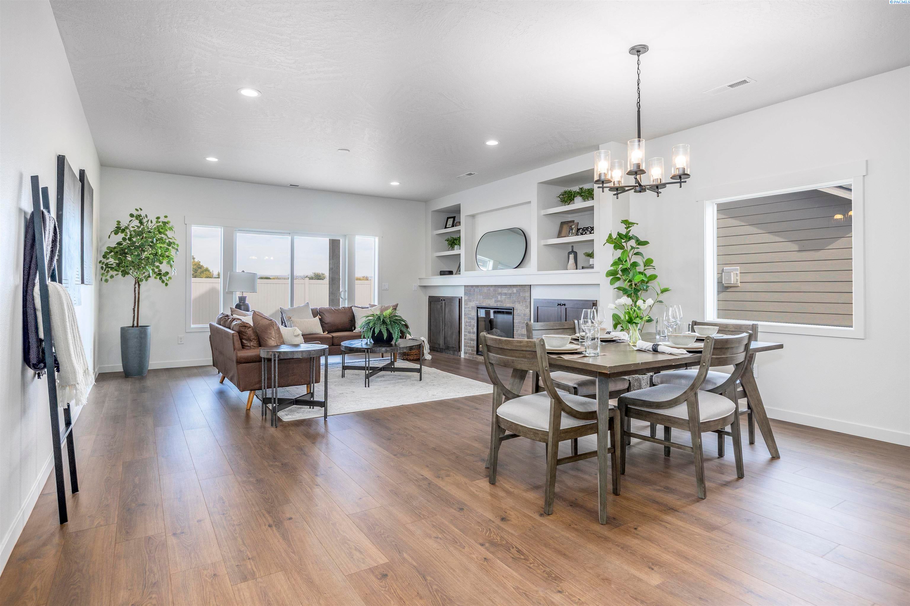 Prosser, Washington, 99350, United States, 4 Bedrooms Bedrooms, ,1 BathroomBathrooms,Residential,For Sale,1977826