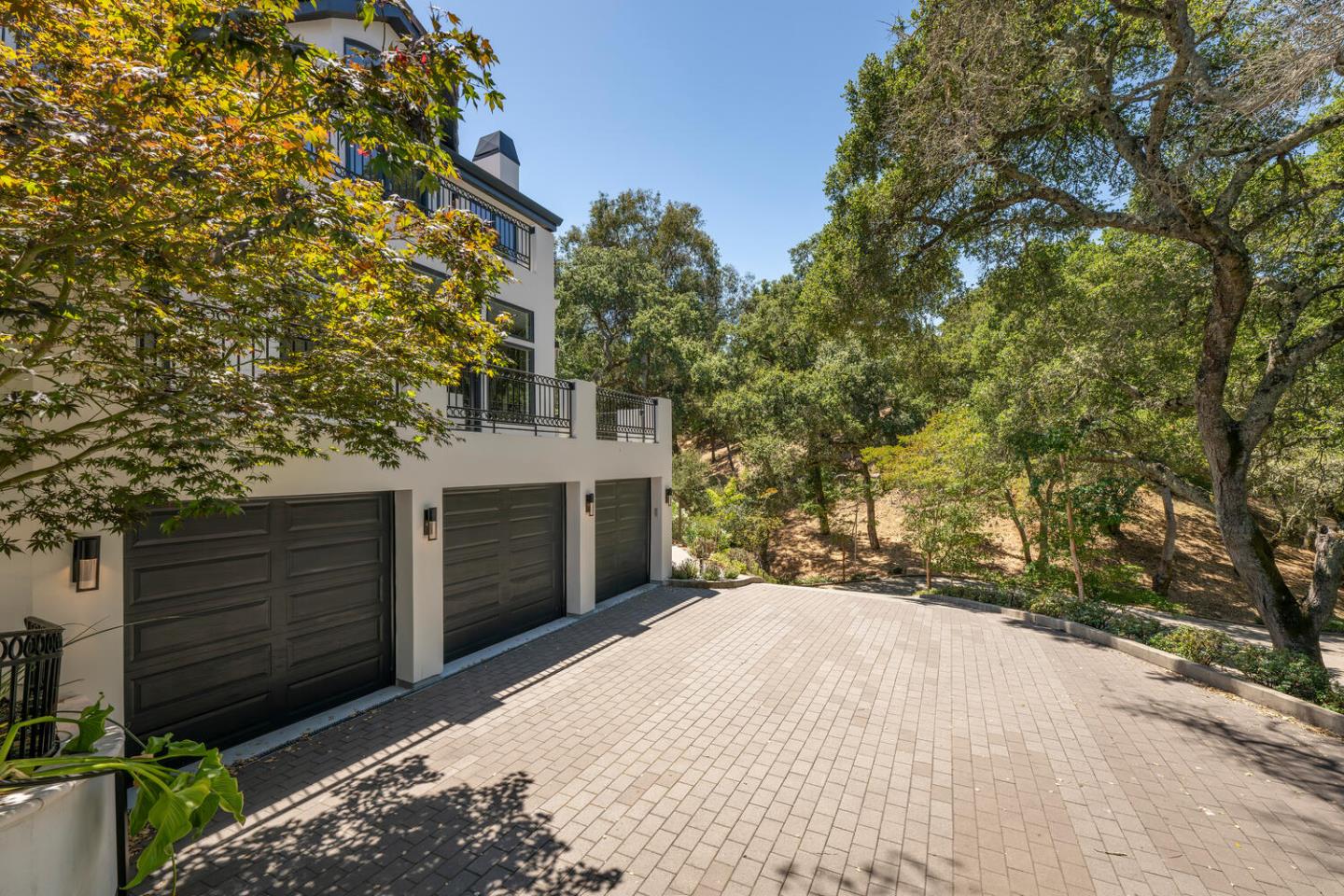 Woodside, California, 94062, United States, 4 Bedrooms Bedrooms, ,5 BathroomsBathrooms,Residential,For Sale,1911860