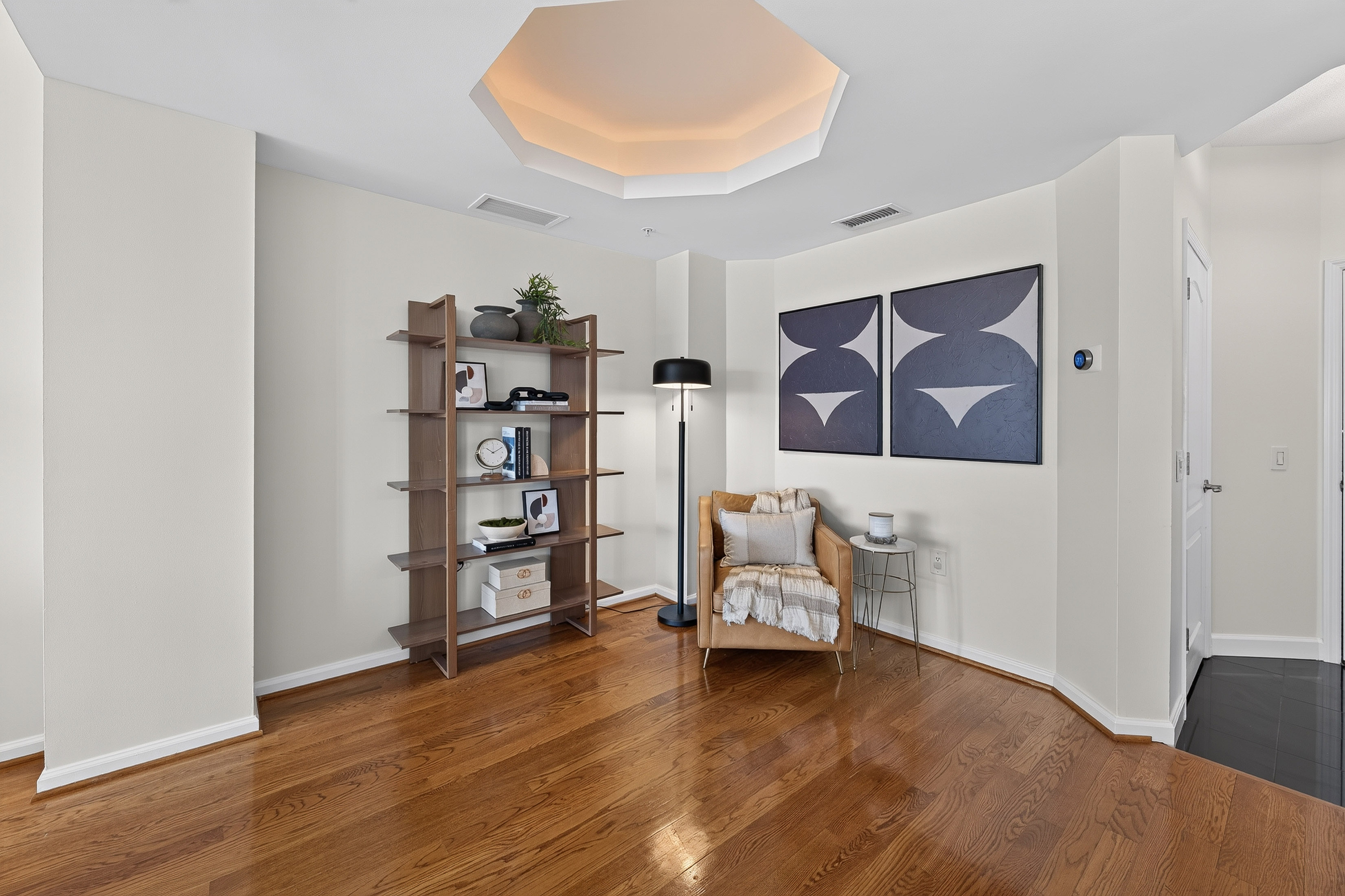  Welcome to Unit 2150 at The Oaks at Buckhead - 物件實景