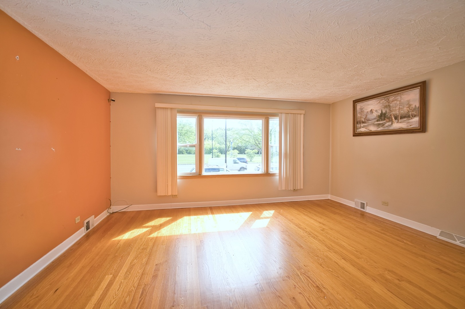 Lincolnwood, Illinois, 60712, United States, 8 Bedrooms Bedrooms, ,Residential,For Sale,1984264