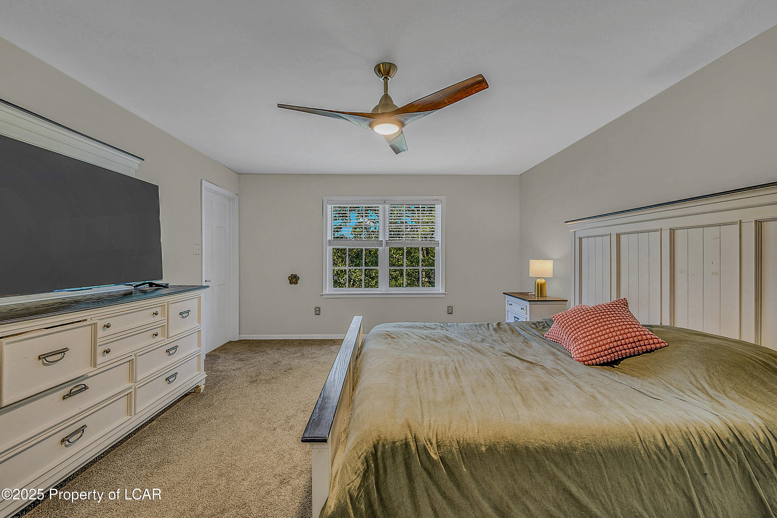 Shavertown, Pennsylvania, 18708, United States, 4 Bedrooms Bedrooms, ,3 BathroomsBathrooms,Residential,For Sale,1943613
