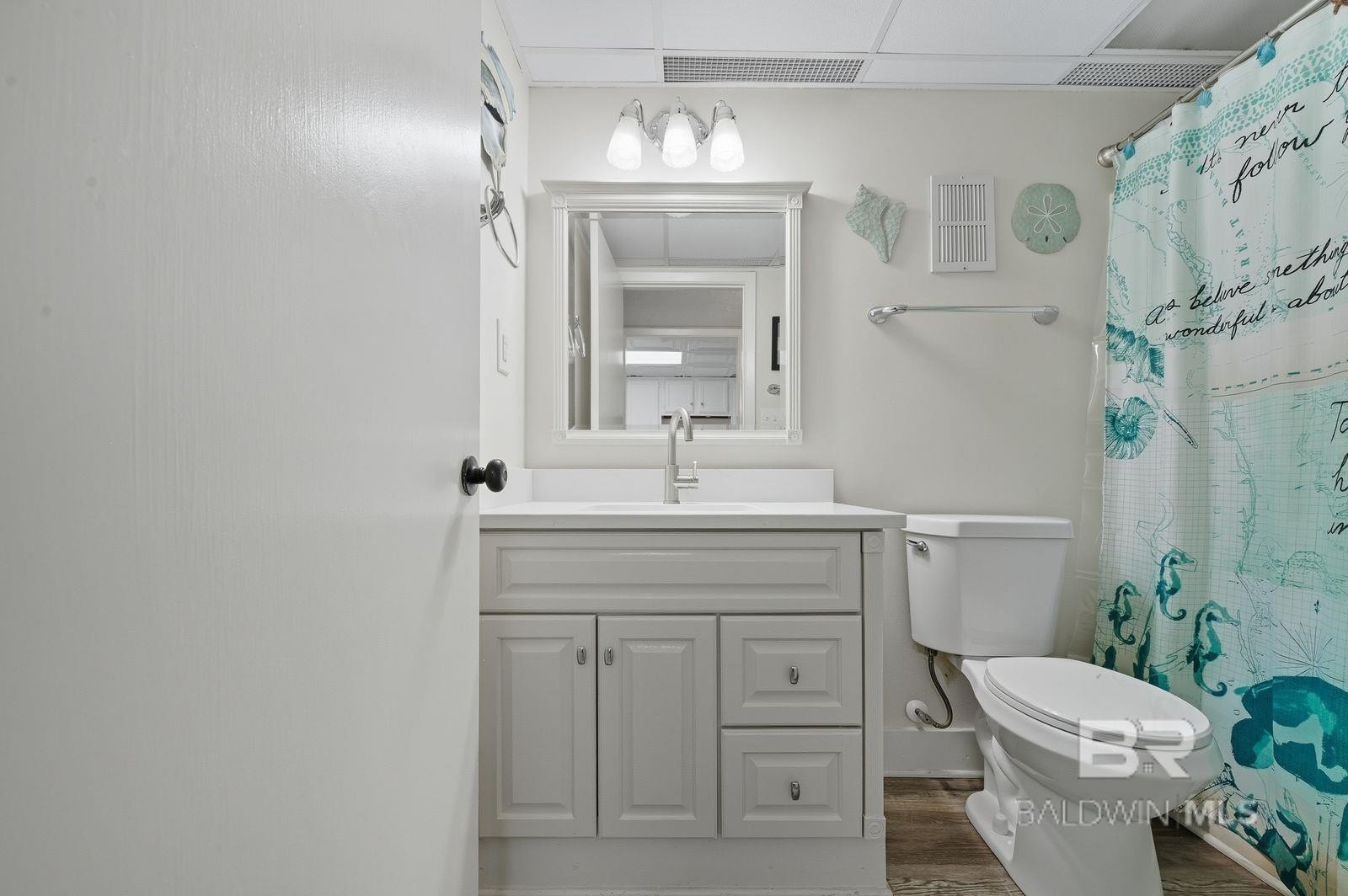 Gulf Shores, Alabama, 36542, United States, 2 Bedrooms Bedrooms, ,2 BathroomsBathrooms,Residential,For Sale,1982697