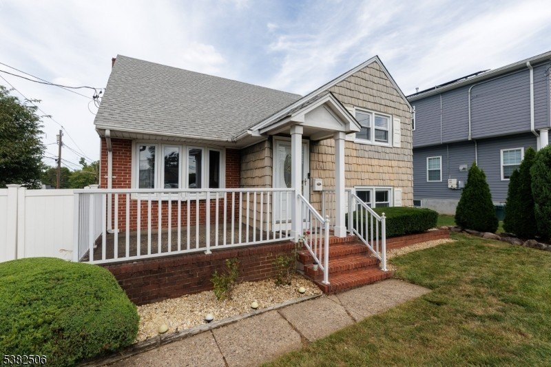 Linden City, New Jersey, 07036-3639, United States, 3 Bedrooms Bedrooms, ,3 BathroomsBathrooms,Residential,For Sale,1973750