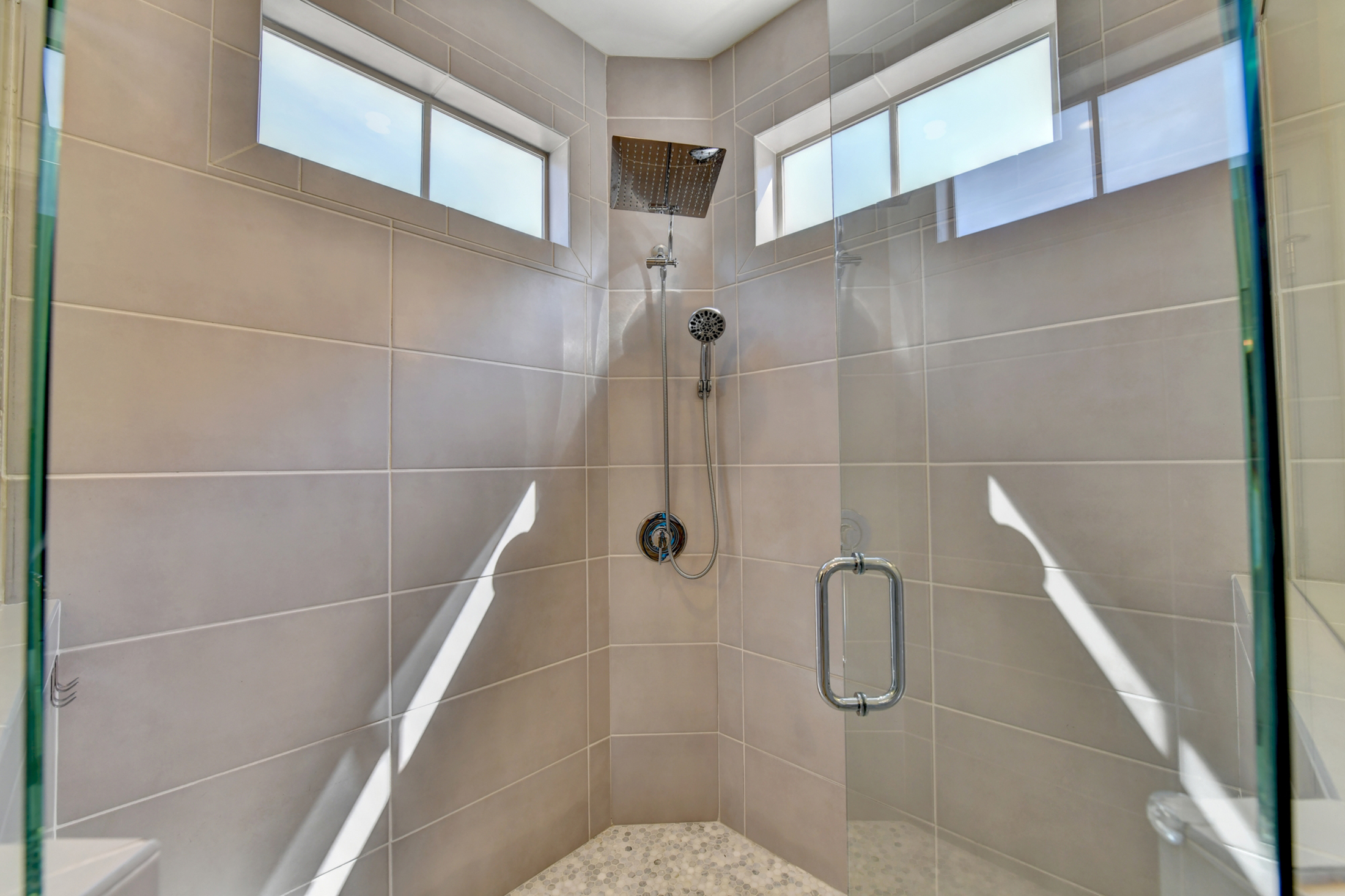  Thoughtfully Designed Milton Home Offers Low-maintenance Living - 物件實景